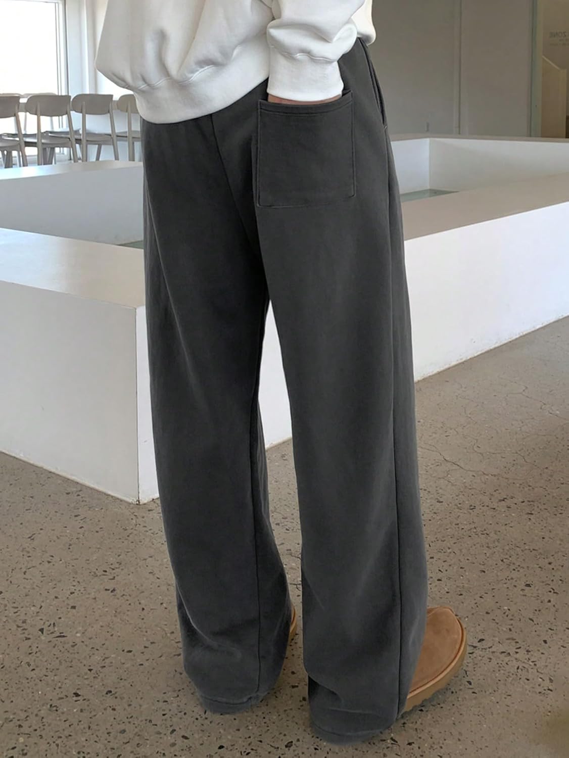 Men's Baggy Sweatpants Elastic Waist Straight Leg Lounge Track Sweat Pants Casual Baggy Joggers - Image 3