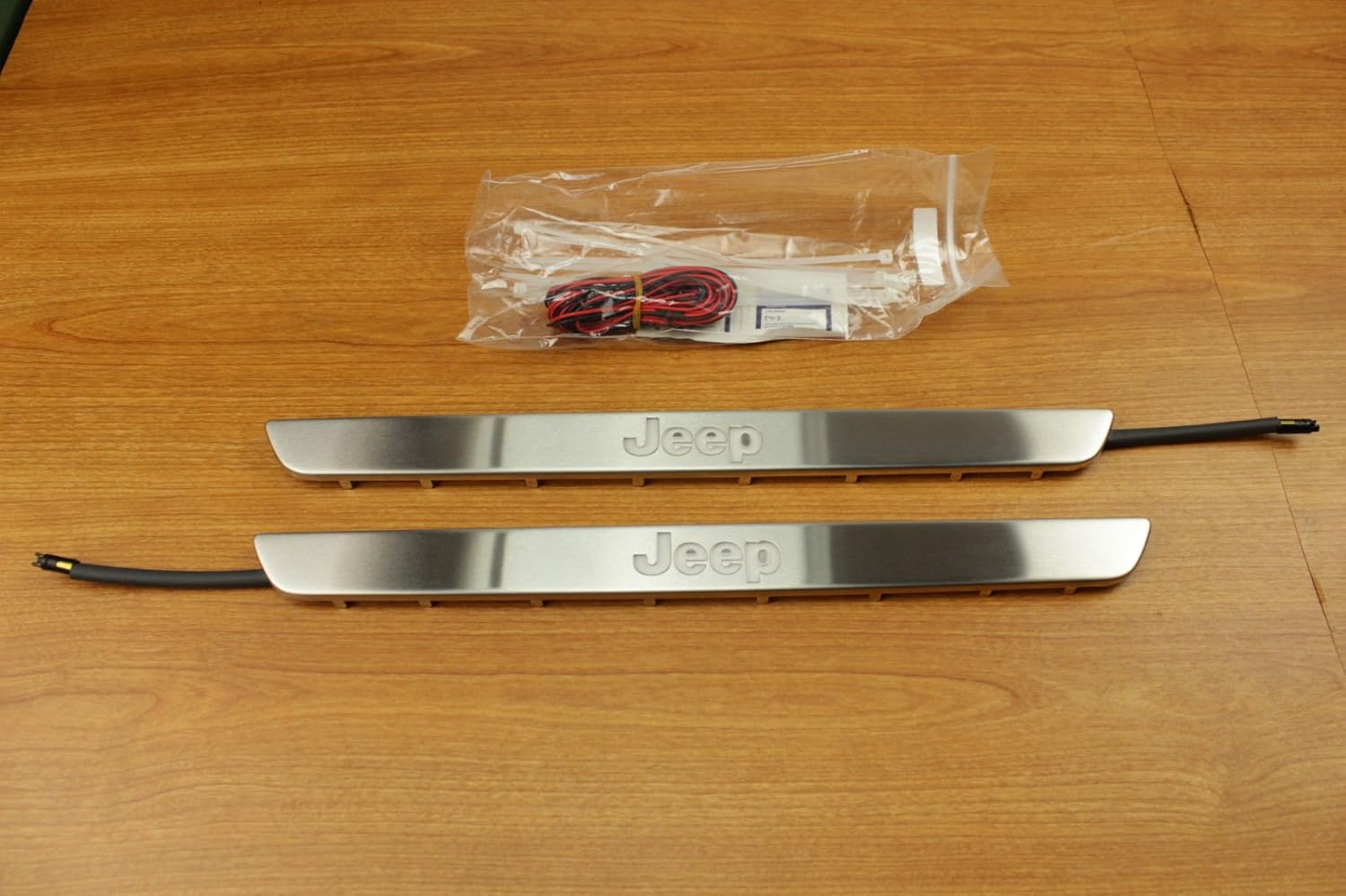 Mopar Jeep Grand Cherokee Illuminated Sill Guards Plates 82212120