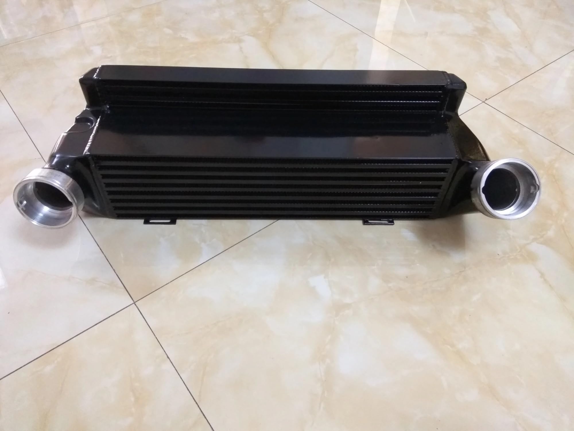 Intercooler Do 325d 330d 335d E90 E91 E92 E93 Intercooler do turbiny Chłodnica powietrze-powietr | Wymiennik powietrza i intercooler płytowy do M57 335 Coupe