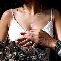 Vista 2 de Collar de Cristal de Cuarzo Cristales Curativos Collares para Mujeres Regalo del Día de las Madres Cuarzo Corazón Piedra Preciosa del Amor, Piedra