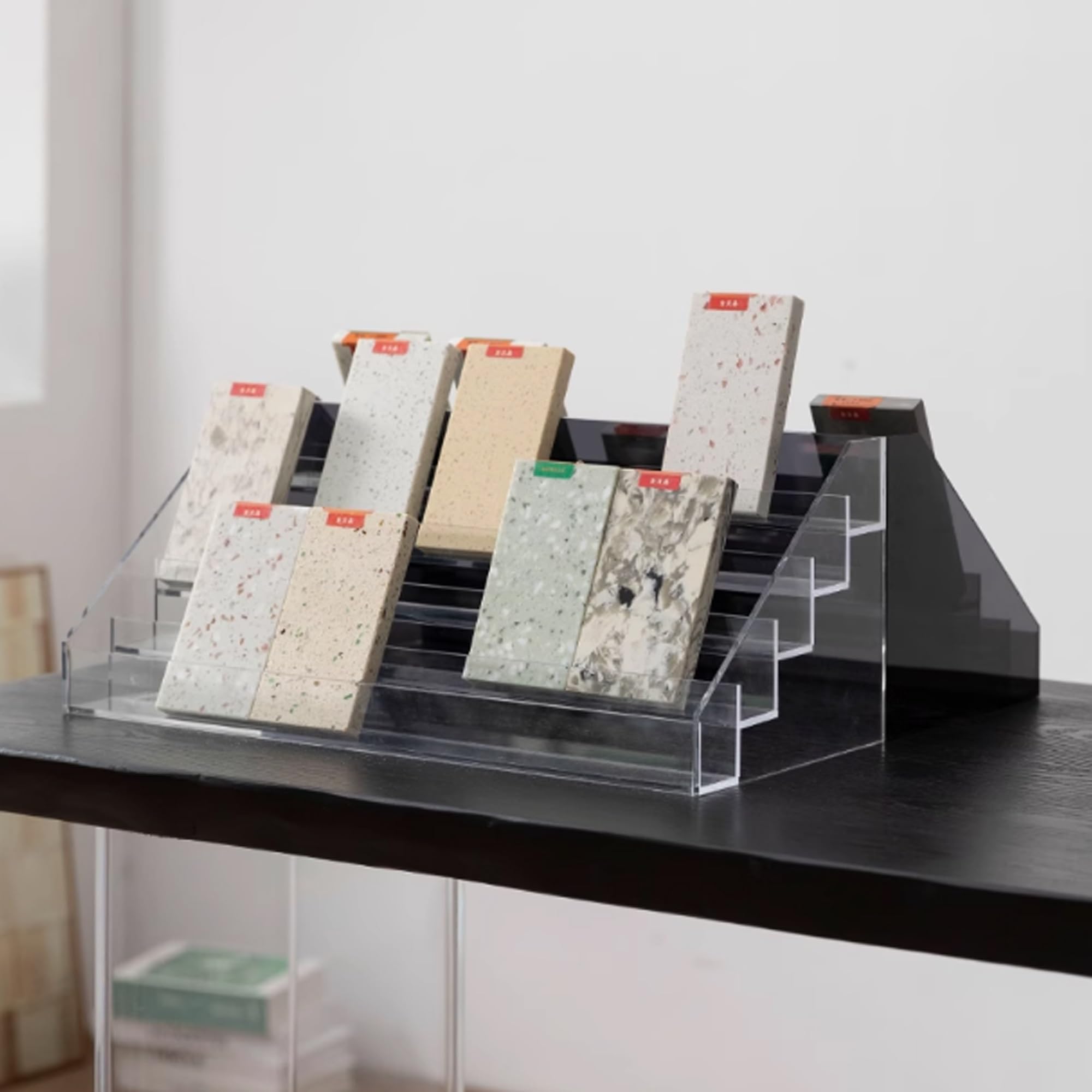 Generico Espositore in Acrilico autoportante per Piastrelle e Cosmetici, ripiano Trasparente per Campioni, 40x23x19,5 cm, Versatile espositore per smalti e Porta Campioni, Bianco
