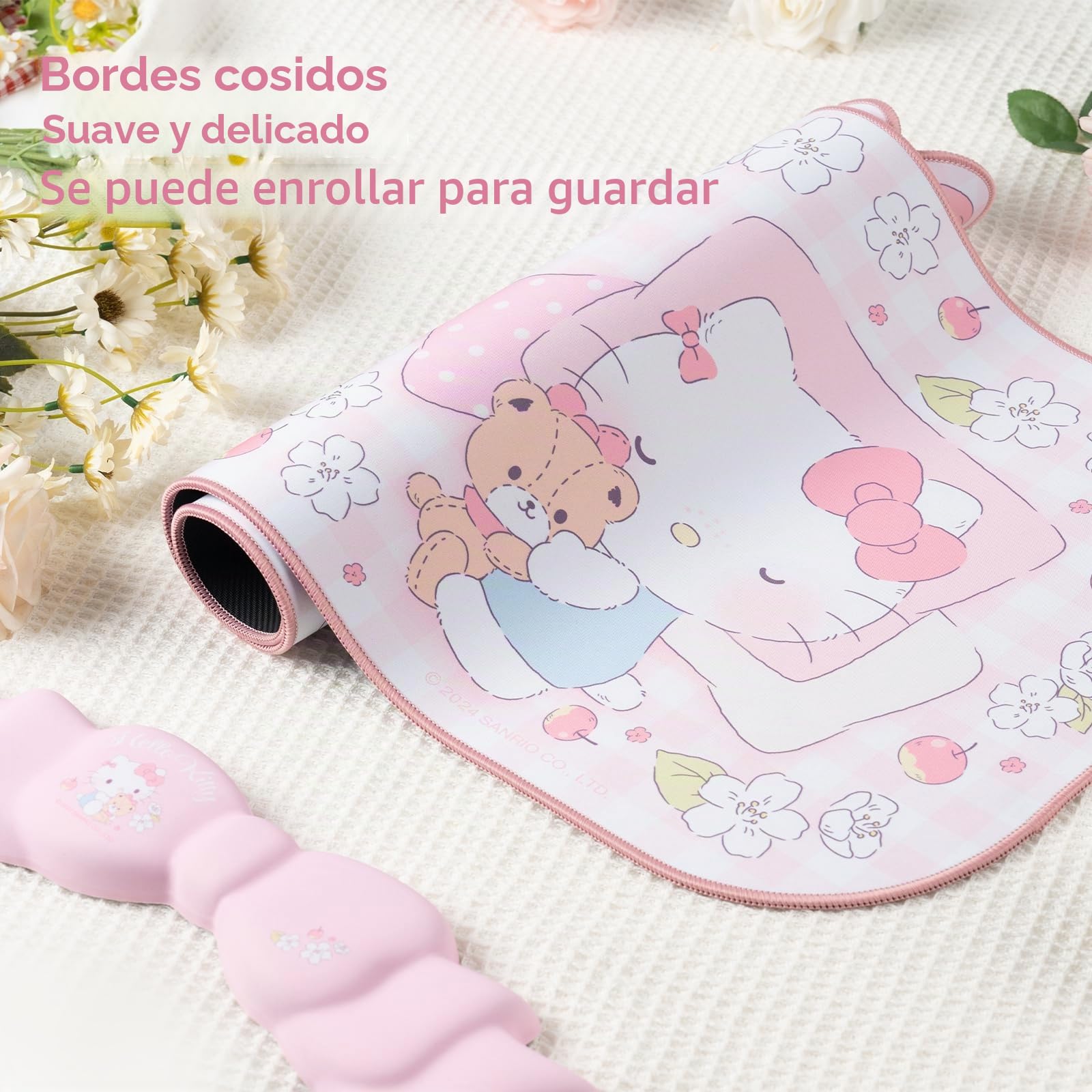Set de Alfombrilla y Reposamuñecas Kuitmor Anime Kawaii - Alfombrilla de Escritorio Antideslizante con Reposamuñecas de Lazo y Espuma Viscoelástica para Teclado y Ratón, Ideal para Gaming y Oficina en