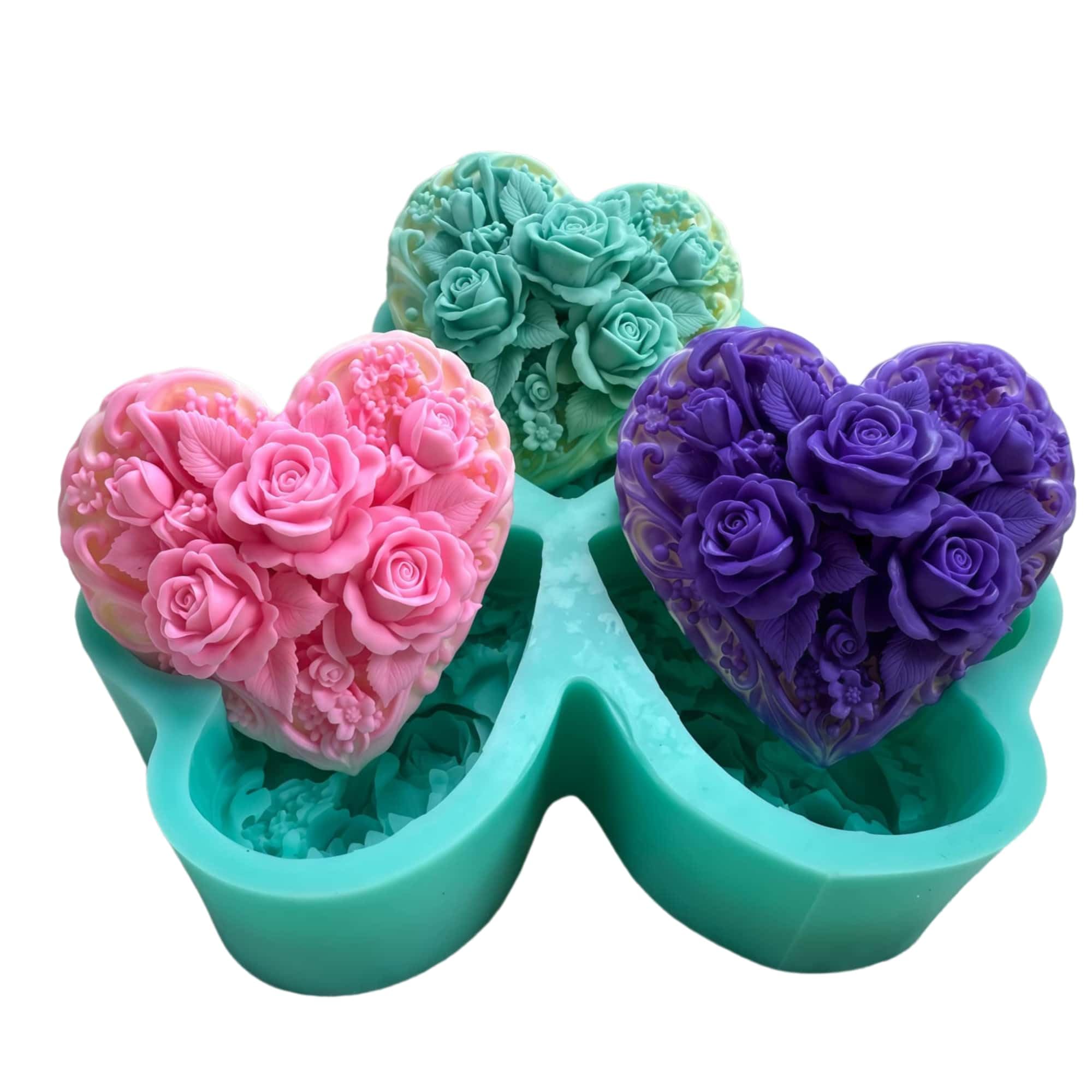 Molde de silicona de corazón de 3 cavidades con diseño de rosas en relieve, molde grande para jabón hecho a mano, fabricación de velas, arte de resina, chocolate, cera derretida, yeso aromático y