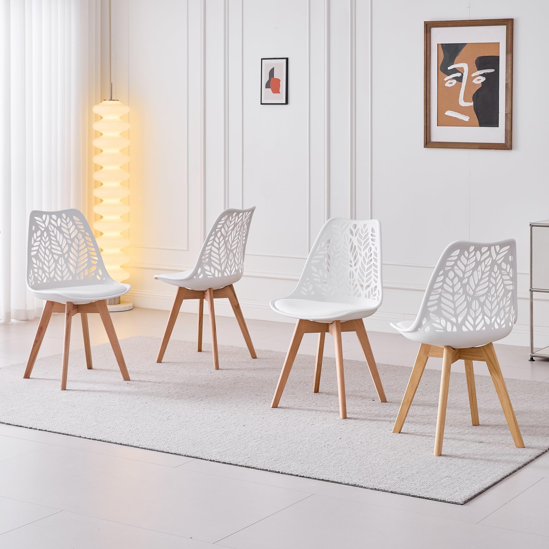 GrandCA HOME Juego de 4 sillas de Comedor de Estilo nórdico, Silla de Cocina tapizada, Silla de salón, Patas de Madera de Haya, Respaldo Calado, para Cocina, salón y Comedor - Blanco