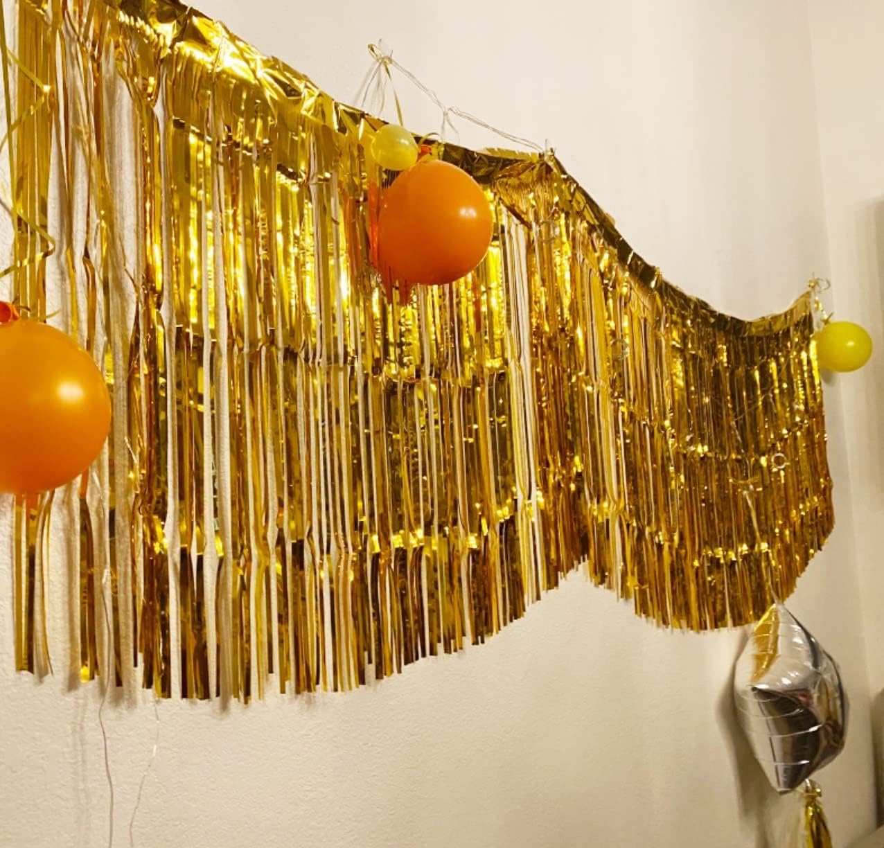 2 Pack 29x108 Inch Metallic Foil Fringe Table Skirt Tinsel Skirting Garland Banner for Parade Floats Trailer Mardi Gras Birthday Baby Shower Wedding Party Decoration (Gold)