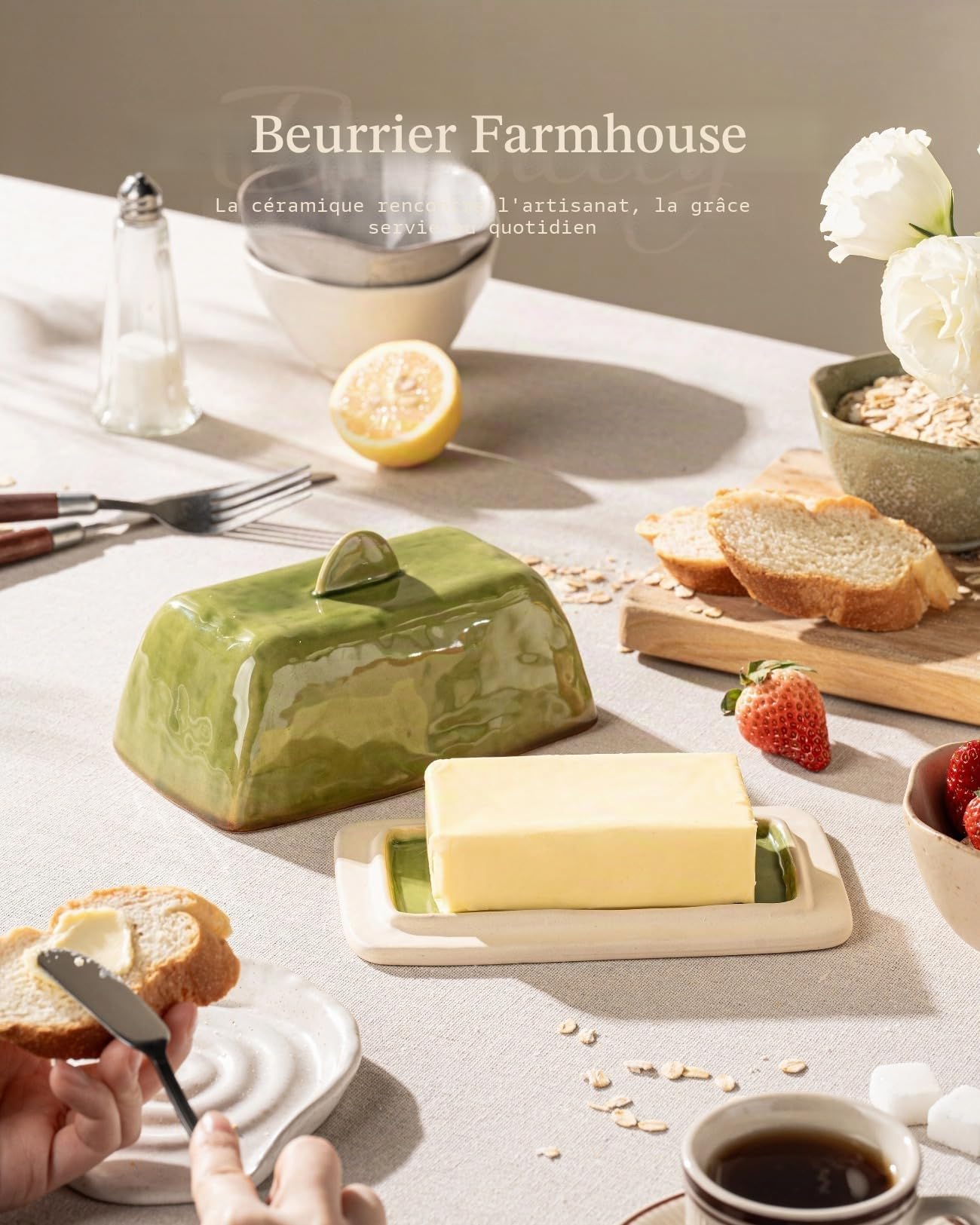 Besmeety Beurrier en céramique avec couvercle et poignée pour plan de travail, garde-beurre européen 200 g, décoration de ferme (vert)