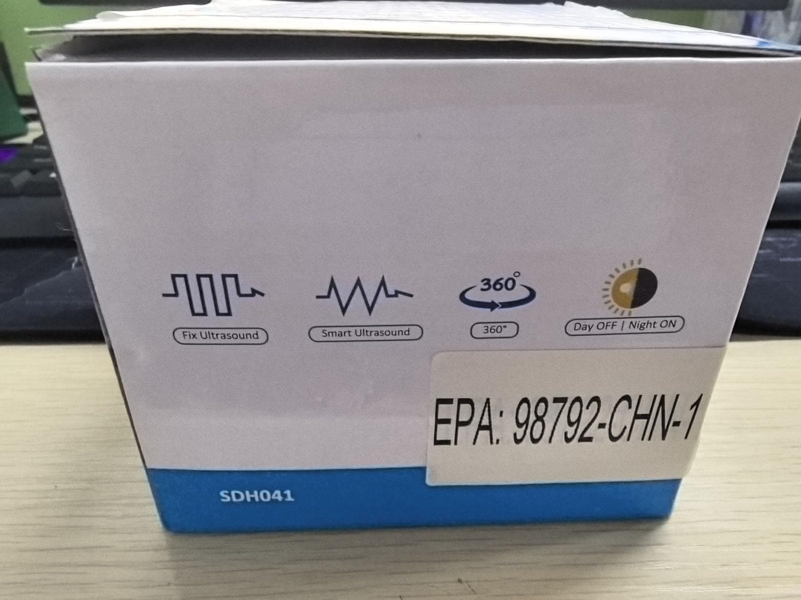 Tirgo Repellente per topi ad ultrasuoni plugin, repellente per parassiti ad ultrasuoni per interni con 4 modalità e luce lampeggiante, blocco del mouse ad ultrasuoni a 360° per sbarazzarsi dei topi