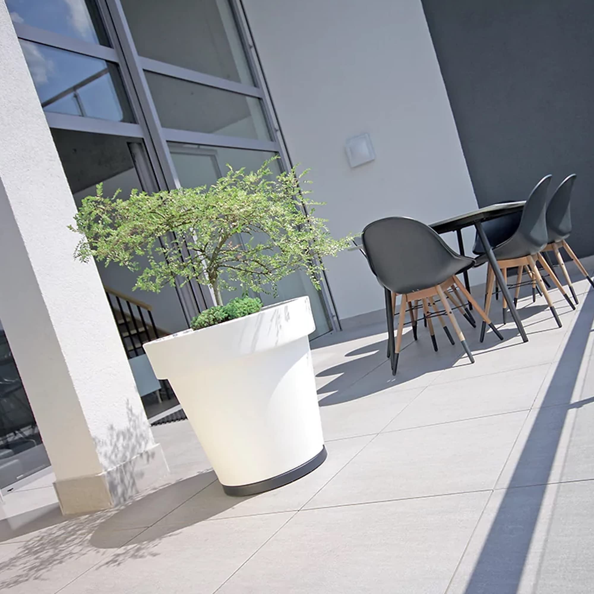 LEXO ROUND 92L. Topf, Abmessungen (mm) 600x600x550, Farbe Anthrazit