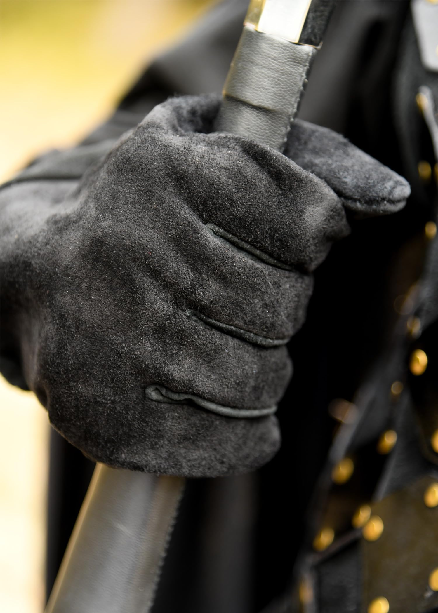 Battle-Merchant Stulpenhandschuh aus Wildleder, Schwarz, Größe L (9) | Fechthandschuhe, Ritterhandschuhe, Mittelalter, LARP, Reenactment, Schaukampf, Fantasy Cosplay