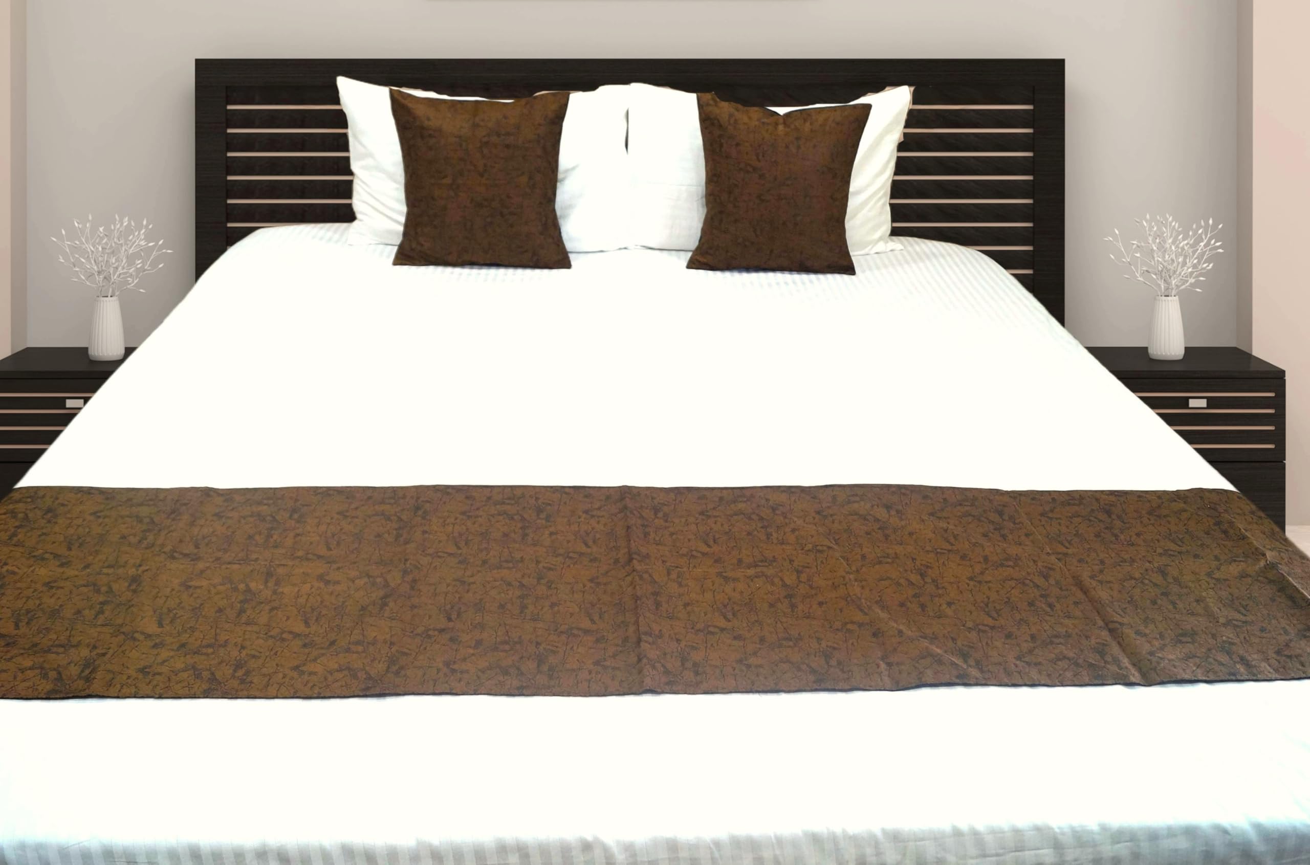 Vissage Suave Double Bed Runner Set with 2 Cushion Covers, Brown-image-34