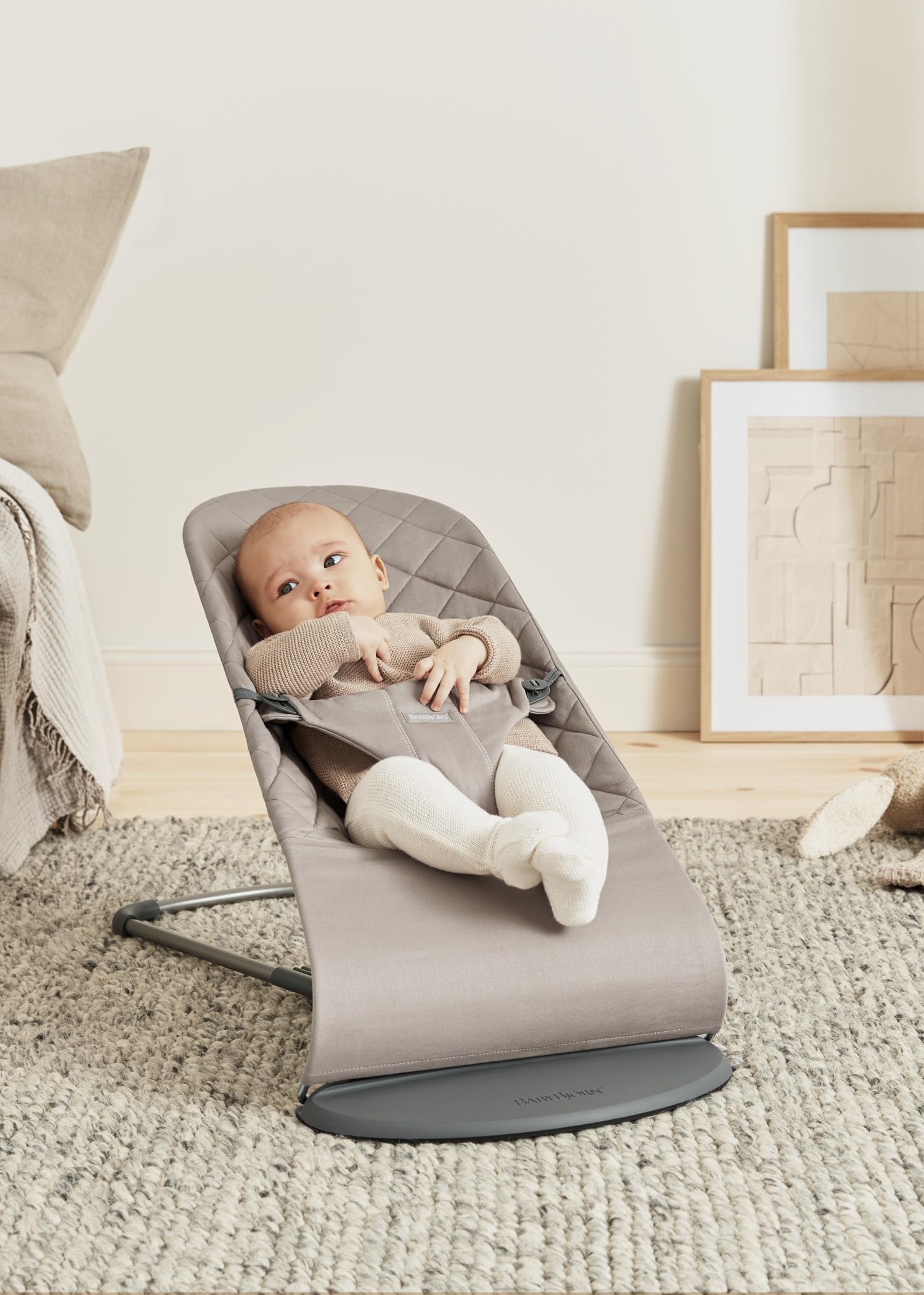 BabyBjörn Babywippe Bliss, Gewebt, Klassische Steppung, Sandgrau