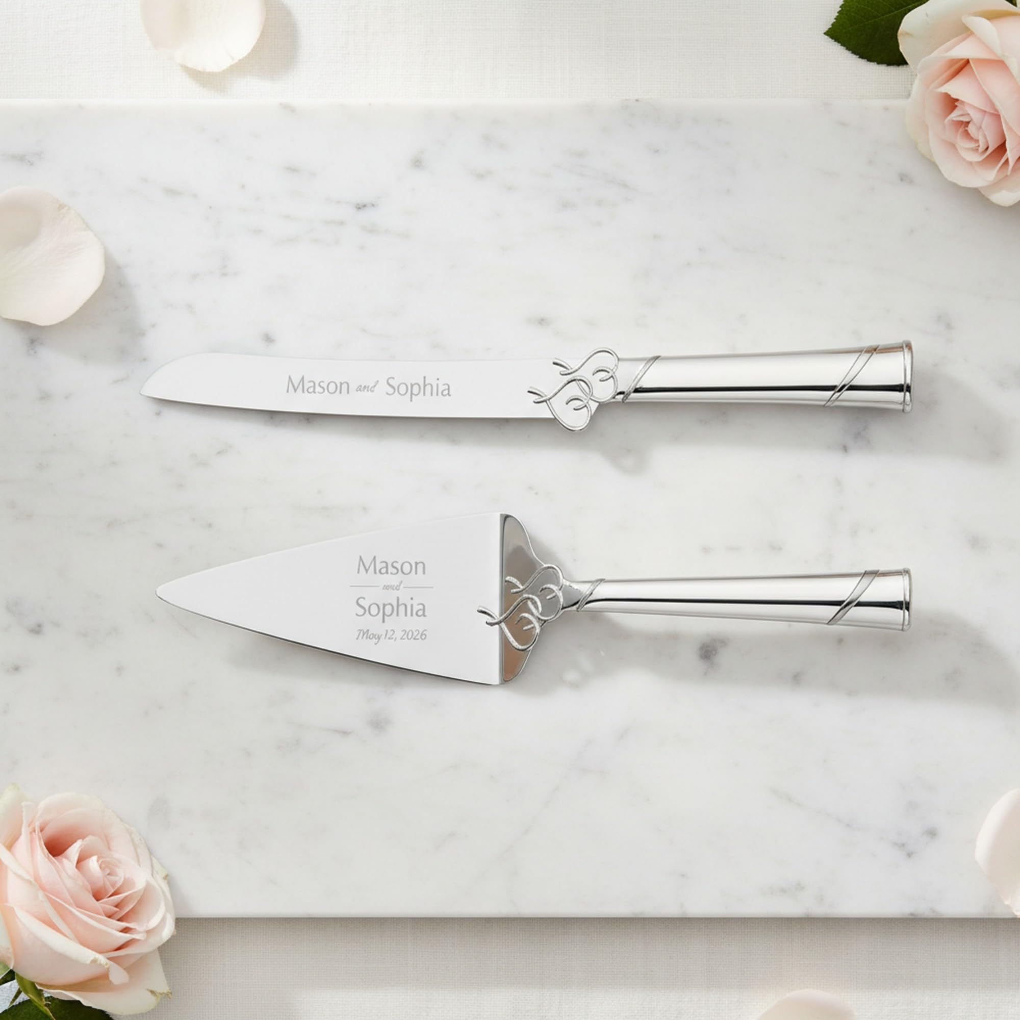 Amazon | Lenox Personalized Engraved True Loveケーキナイフ