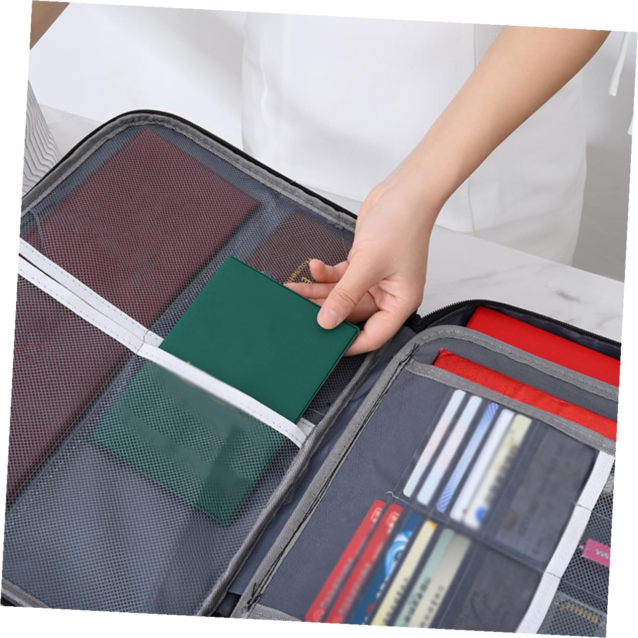 Borsa Porta Documenti Ignifuga Strati con Serratura e Zip Antifuoco Organizer da Viaggio Portatile Grande Capacità per Passaporti e File Custodia Sicura per Ufficio e Viaggi