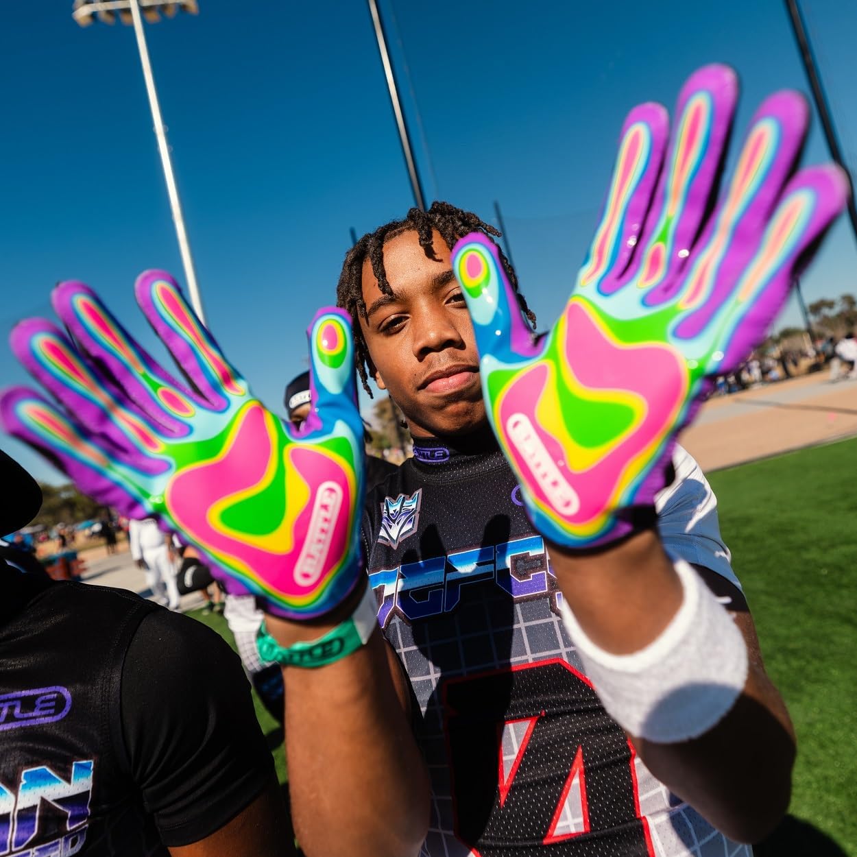 Battle Sports Doom Speed Receiver Gloves, Heat Map - Black, Youth Large | True compression second-skin fit, Youth and adult sizing, Size up if between, Lightweight breathable game-day comfort