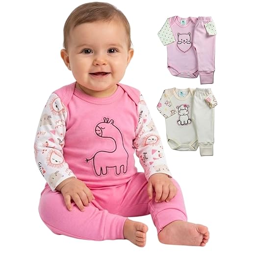 Kit com 03 Conjuntos de Body Manga Longa Bordado e Mijão Vira Pé LisoBebê Menina Suedine Fio Penteado