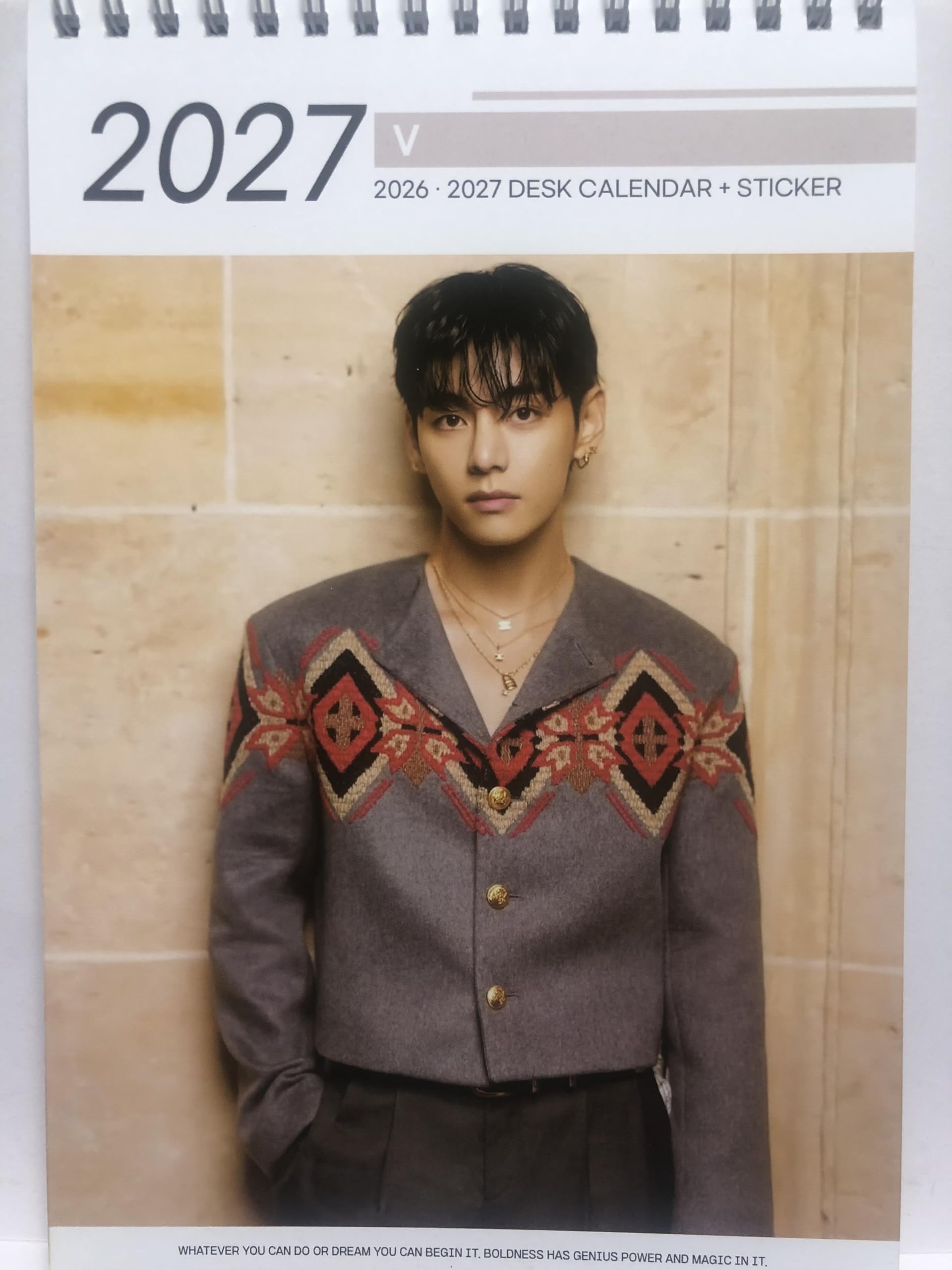 Amazon.co.jp: V テテ グッズ 2026年-2027年 2年分 卓上カレンダー (V