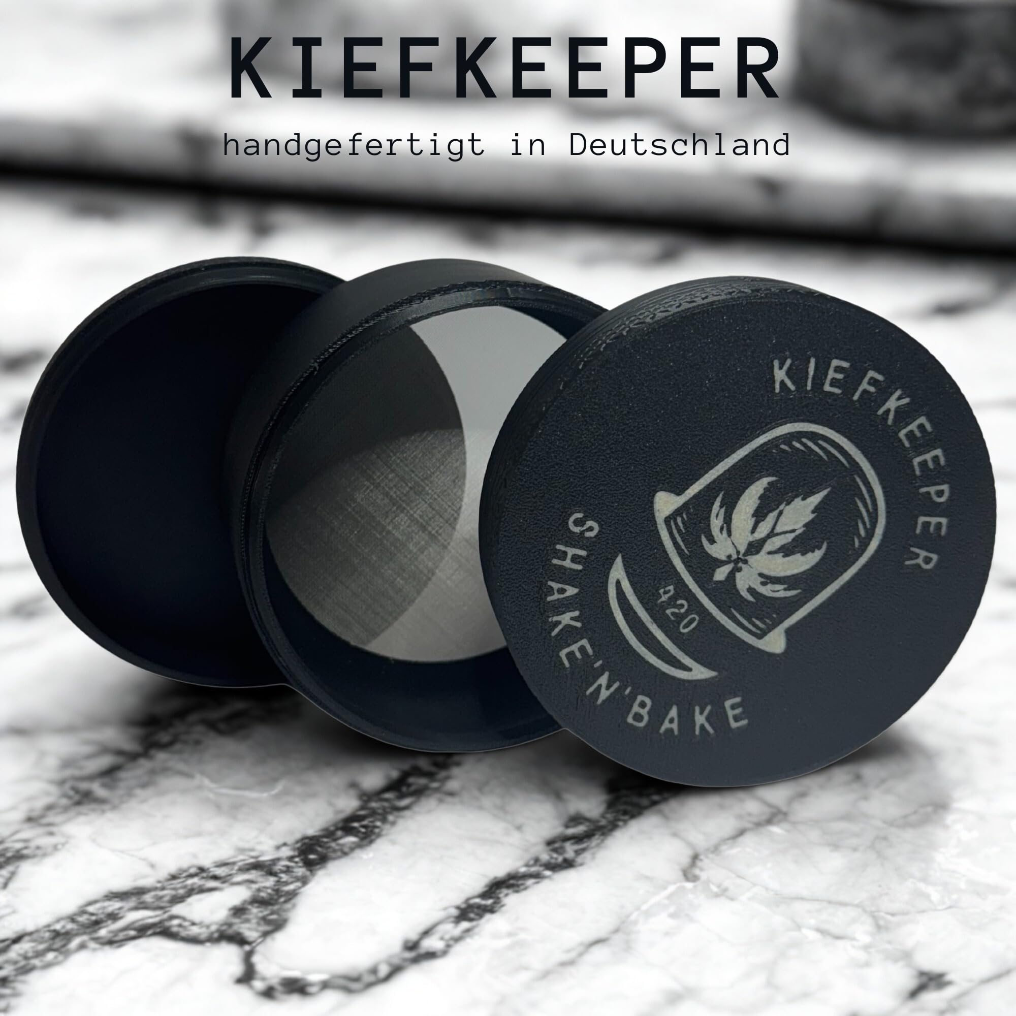 KiefKeeper Premium XL Pollen Shaker – Manueller Hash Extraktor & Kief Maker – 125 Micron Edelstahl-Sieb für Trimmings & Blüten – Nachhaltiger 3D-Druck Made in Germany – Inkl. Schaber, Schwarz