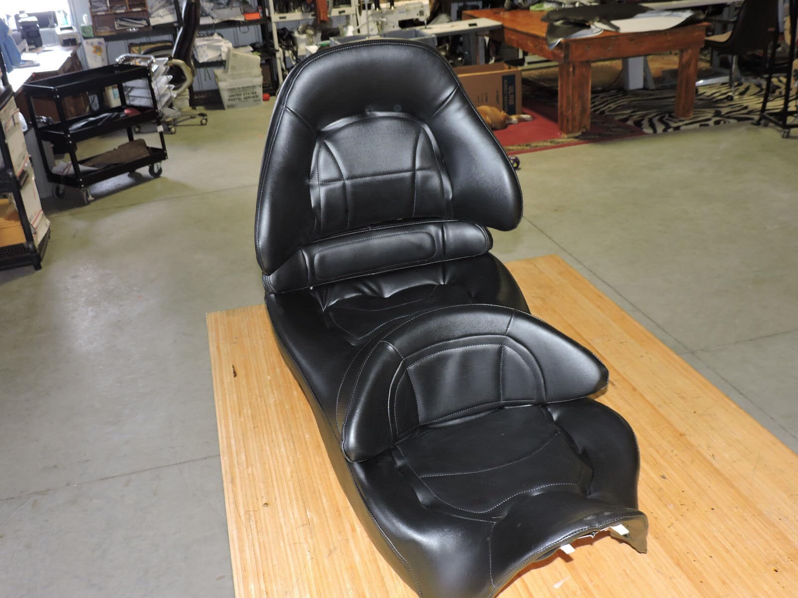 Generic New Replacement seat Cover fits Honda GL1800 2001-17 Goldwing GL 1800 AA 662, Black