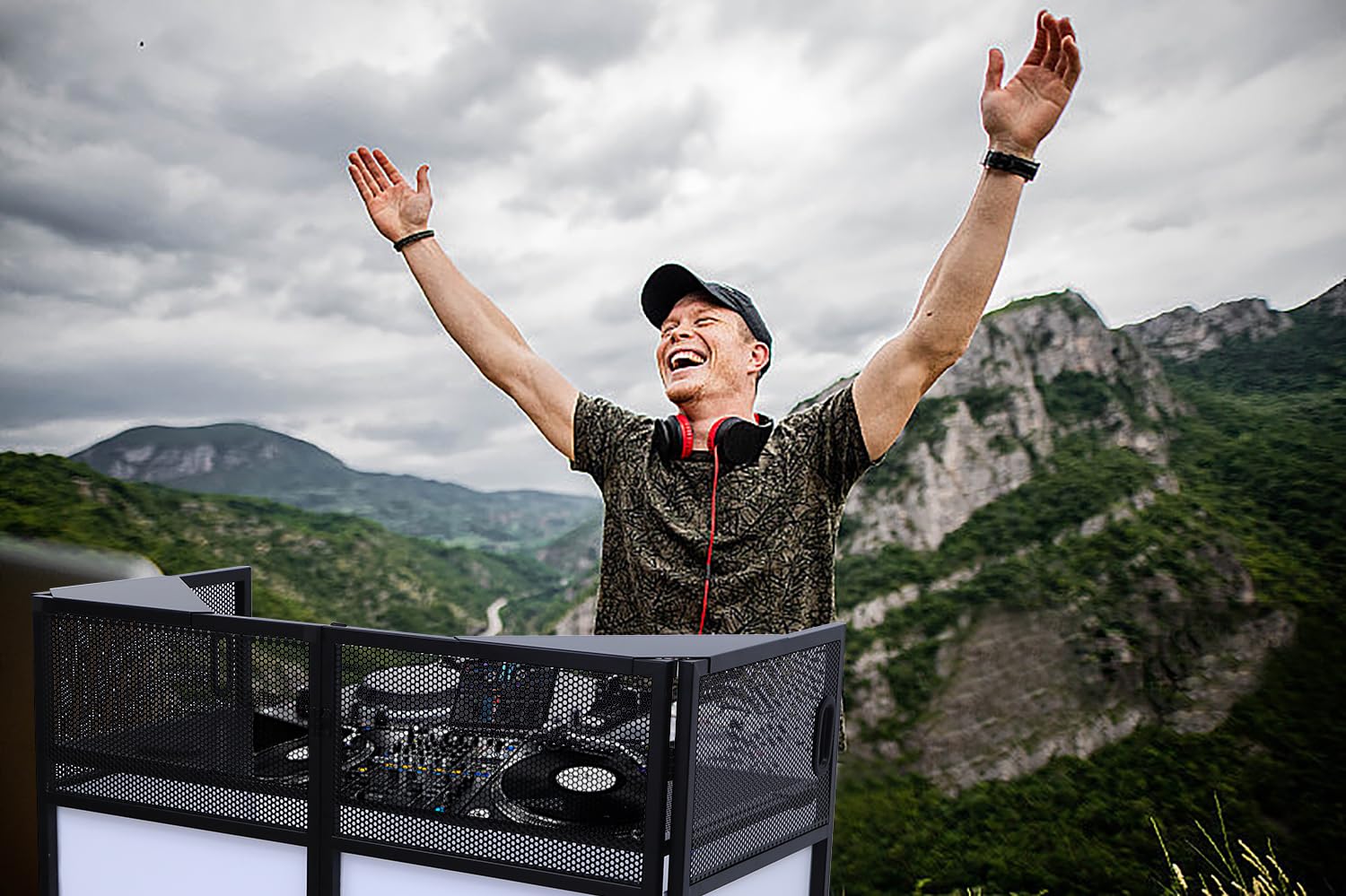 Nice C DJ Booth, DJ Table, DJ Facade, Portable DJ Booth Table with Lighting Scrims, Carry Case, 40x20 inch