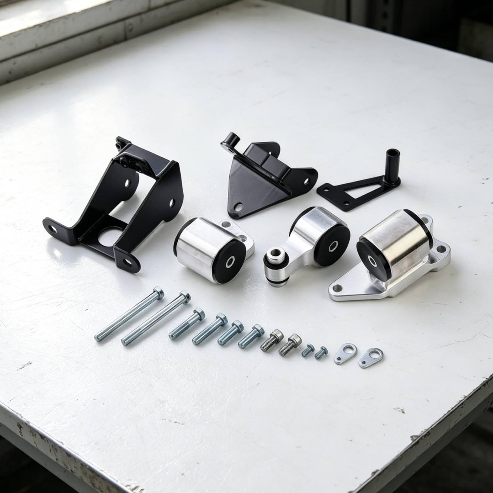Supporto Motore Staffa Kit Staffaggio Motore Staffa Cambio in Lega di Alluminio con Struttura Angolata E Fori Preforati Adatto a Sostituzione Motore Elaborazioni Officina Fai da Te