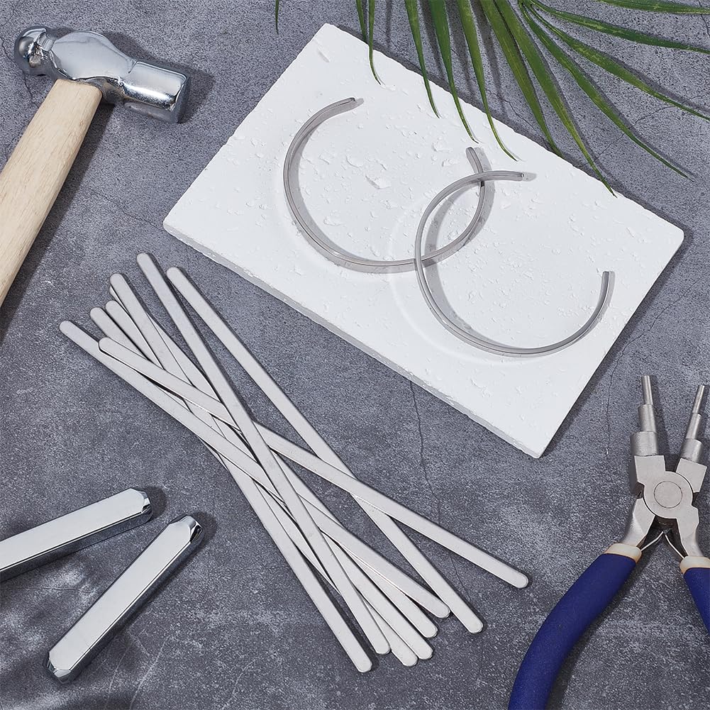 UNICRAFTALE 10 braccialetti grezzi per incisione, in acciaio inox, 16 cm, in pelle, per la produzione di braccialetti e gioielli