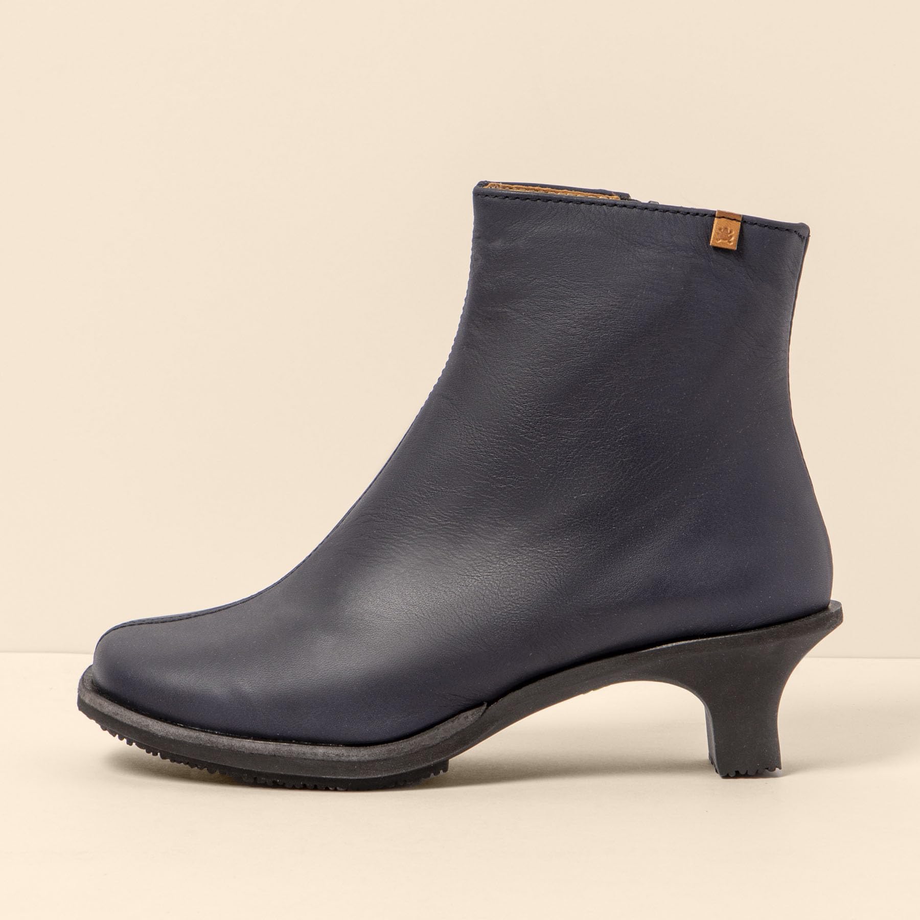 El Naturalista Damen N5994 IgusaBootsschuh