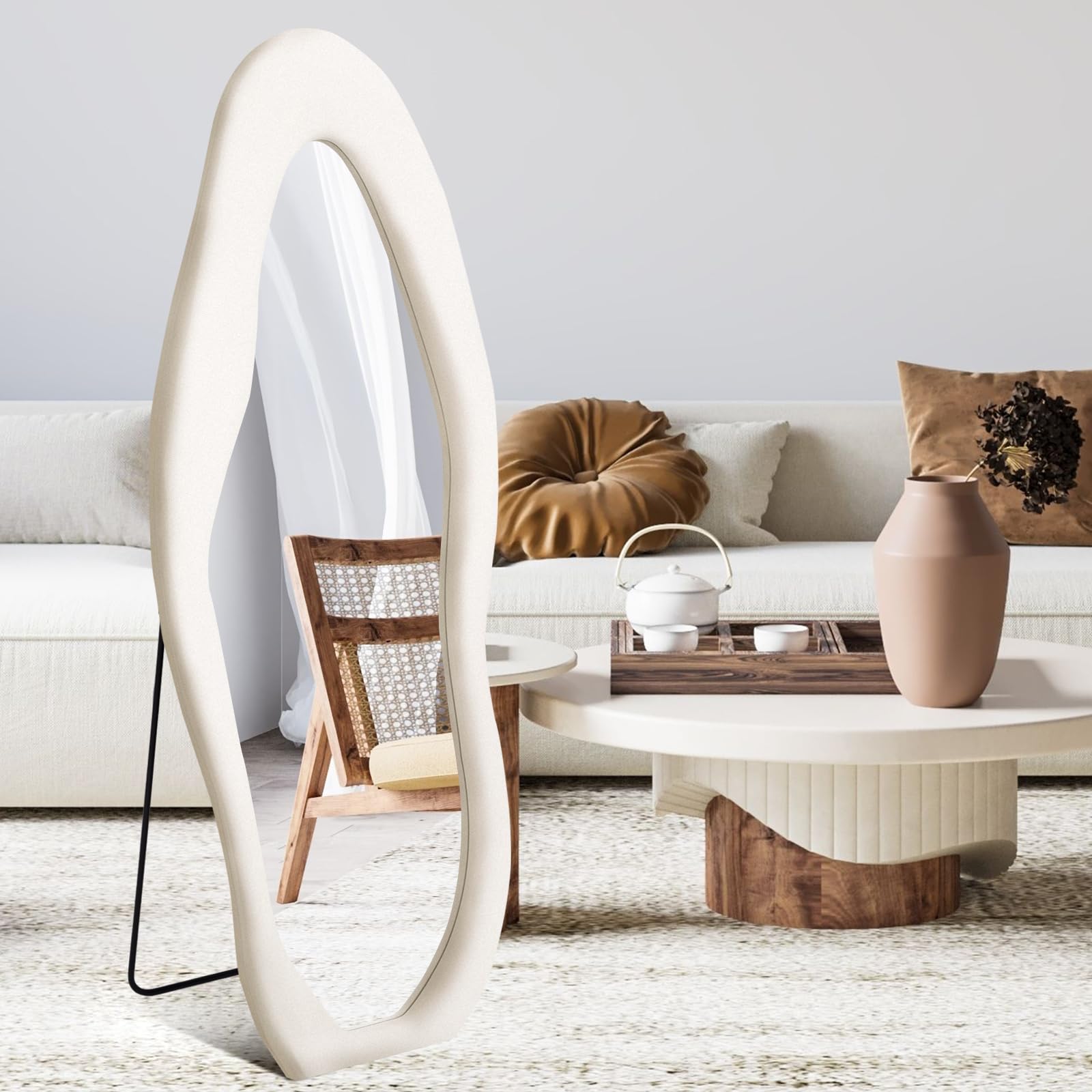 Miroir mural pleine longueur de forme ondulée irrégulière, avec support et cadre en flanelle ivoire, pour chambre à coucher et entrée, 160 x 60 cm