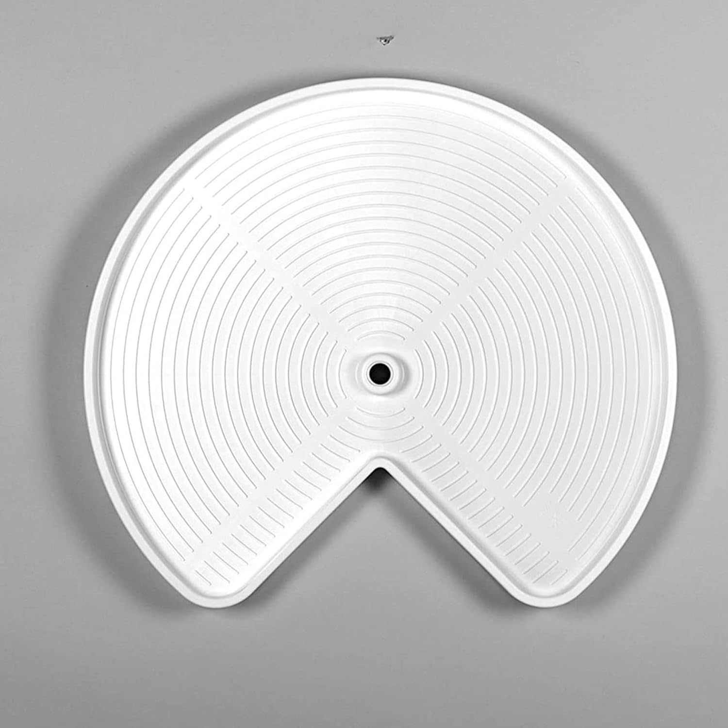 Асты view of a Lazy Susan shelf