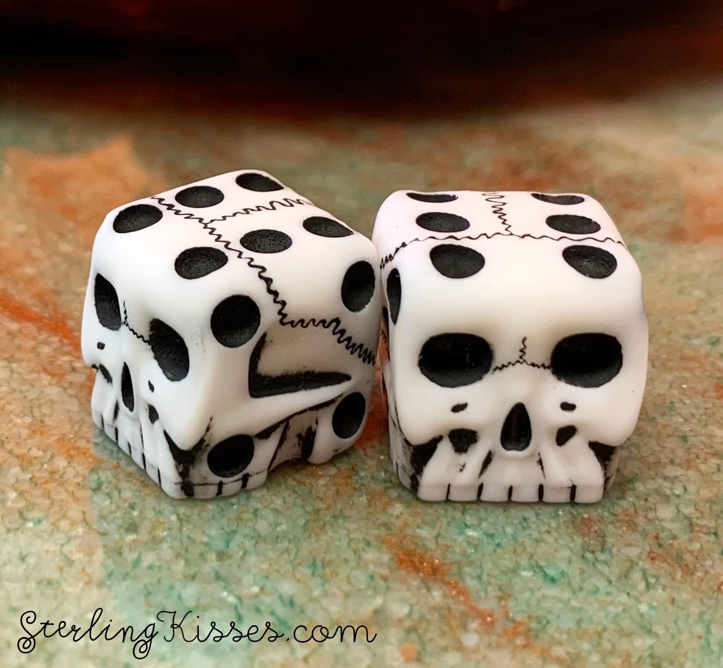 Skull Dice - Pair of Skull Shaped 6 Sided Dice