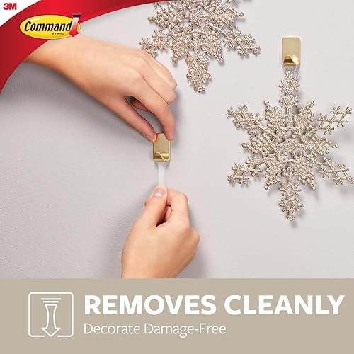 Miniatura 5 de Command Ganchos metálicos pequeños de color latón, 4 ganchos y 5 tiras Command , ganchos de pared sin daños con tiras adhesivas, ganchos adhesivos