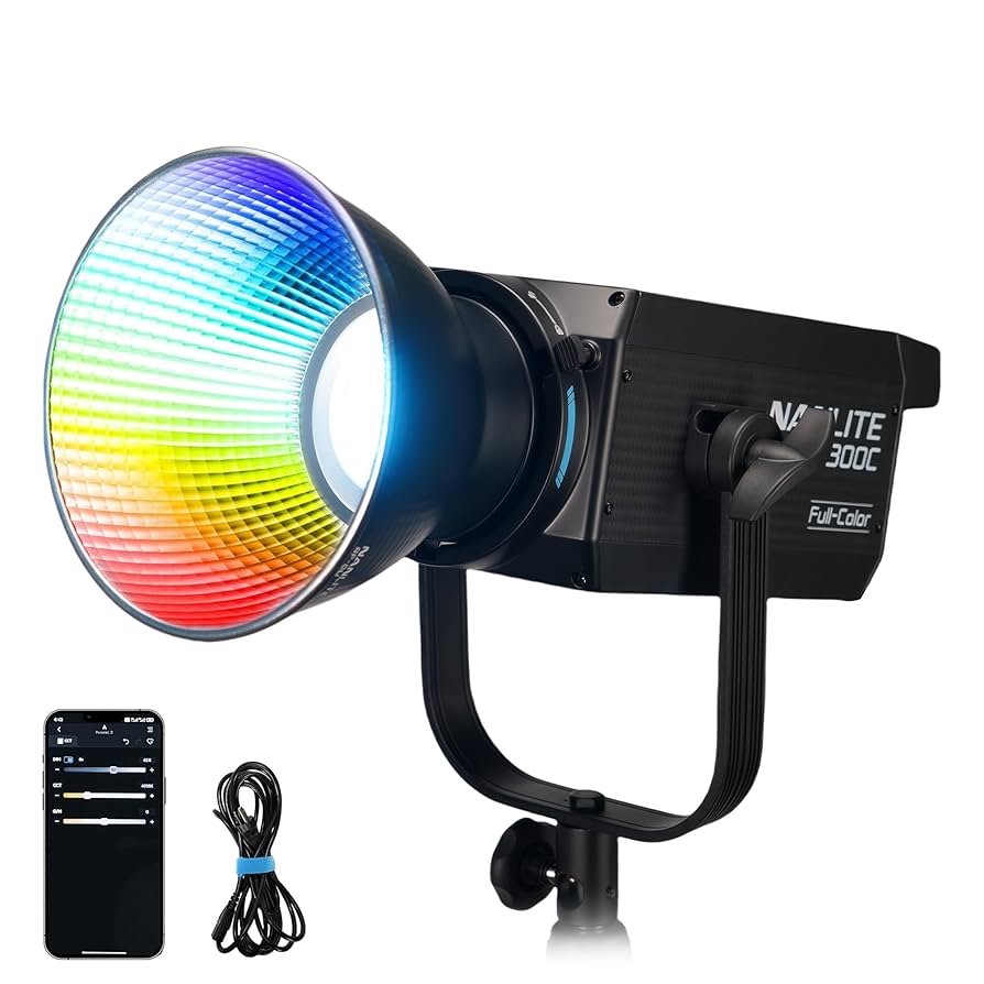 NANLITE FS-300C 撮影用ライト NANLITE FS-300C 撮影用ライト LEDスポットライト 300W RGB