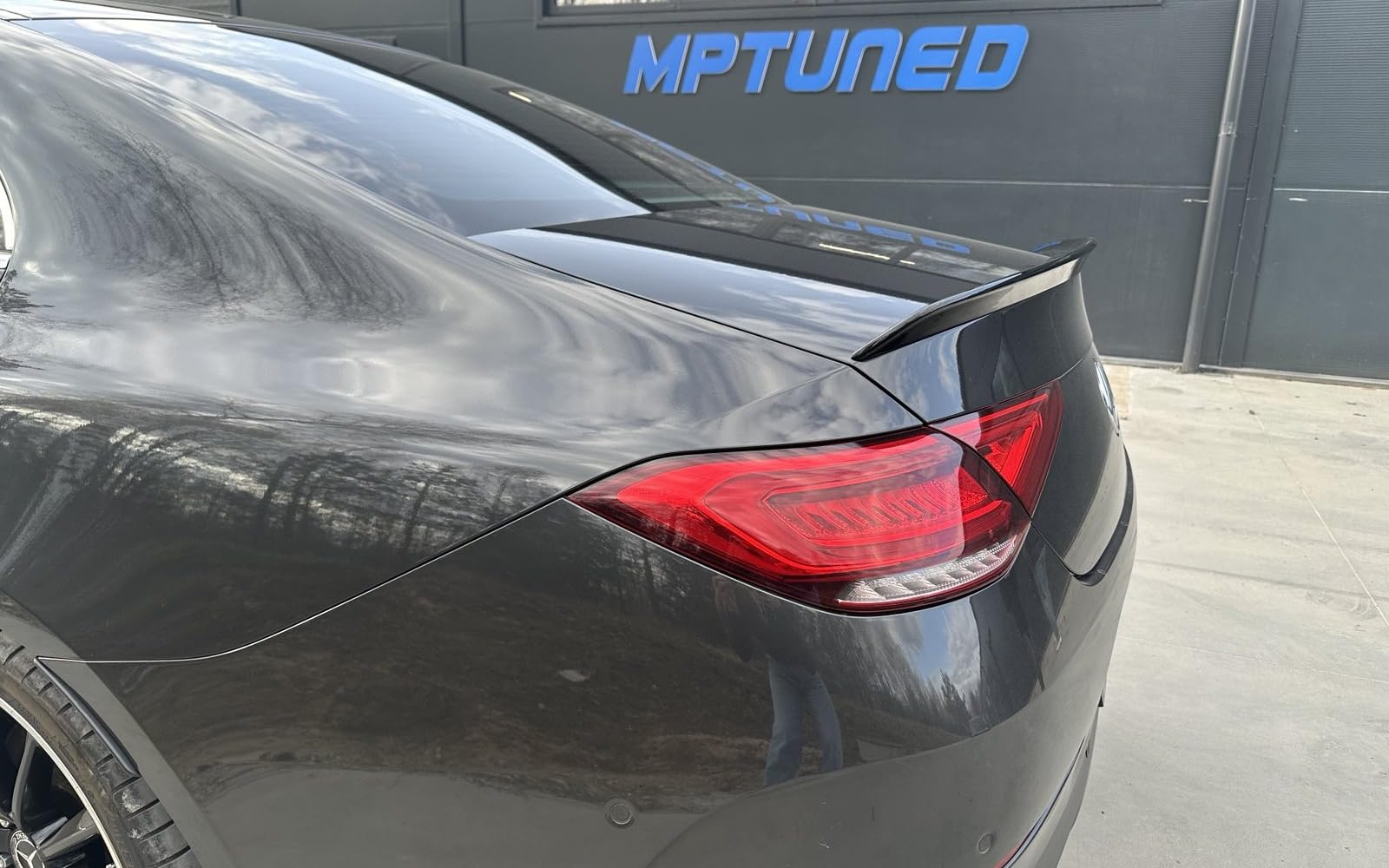 MpTuned Spoiler posteriore MB C257 nero lucido per bagagliaio CLS classe C257 2018-2023 anno modelli Performance Tuning Restyling