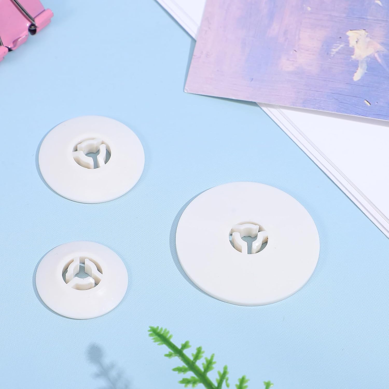 6 Pcs Spool Cap Sewing Machine Spool Pin Cap Small Medium Large Replacement Spools Caps White Sewings Replacement Parts Accessories 40 mm, 30 mm and 25mm for Most of Sewing and Embroidery Machines