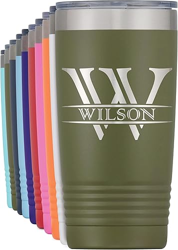 Vaso personalizado con inicial y nombre grabados, taza de acero inoxidable de 20 onzas, tapa de café de viaje aislada al vacío de doble pared,