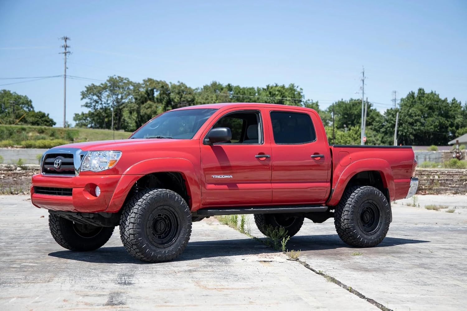 Rough Country 3.5" Bolt-On Lift Kit with M1 Struts/M1 Rear Shocks for Toyota Tacoma 4WD (2005-2023) - Lifted Leaf Springs, Silver Control Arms