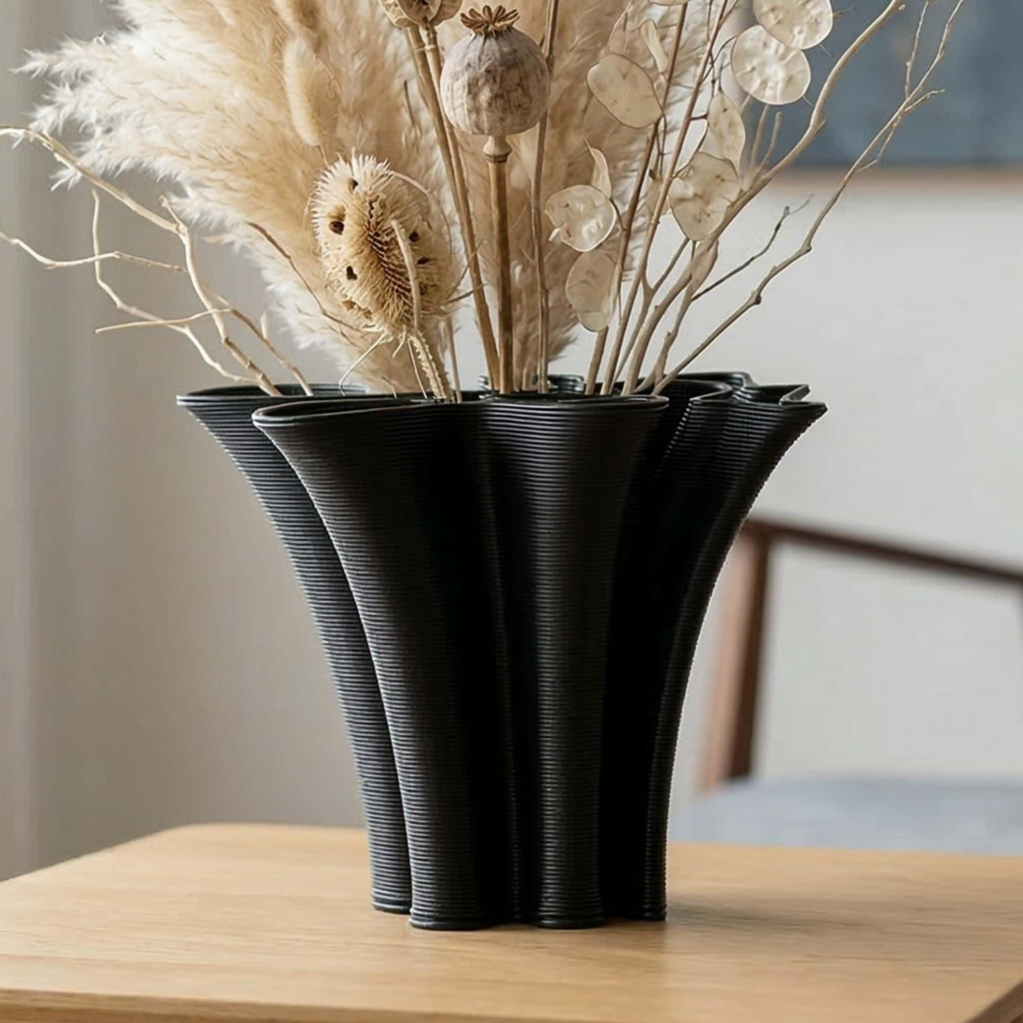 Vase en céramique noire objet déco bohème asymétrique