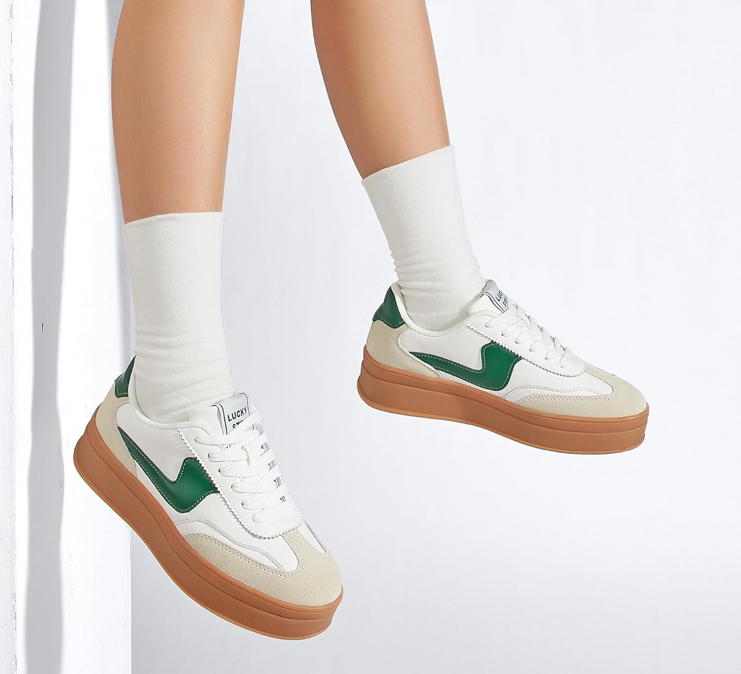 LUCKY STEP Tênis feminino moderno plataforma sola grossa camurça couro legítimo clássico borracha sola de goma cano baixo casual sapatos de caminhada em promoção! Veja a oferta e mais achadinhos de Tênis 6 Hoje é o melhor dia para comprar LUCKY STEP Tênis feminino moderno plataforma sola grossa camurça couro legítimo clássico borracha sola de goma cano baixo casual sapatos de caminhada com aquele preço maroto! Promoção! Aproveite a oferta! 6
