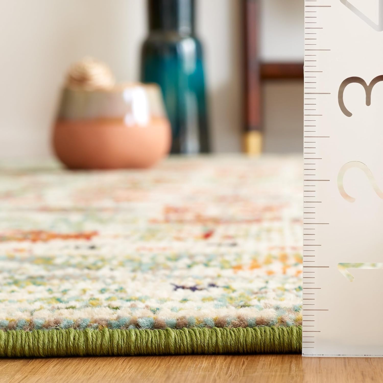 SAFAVIEH Monaco Collection Area Rug - 5'1" x 7'6", Sage & Rust, Boho Distressed Design, Non-Shedding & Easy Care, Ideal for High Traffic Areas in Living Room, Bedroom, Dining (MNC208W-5)