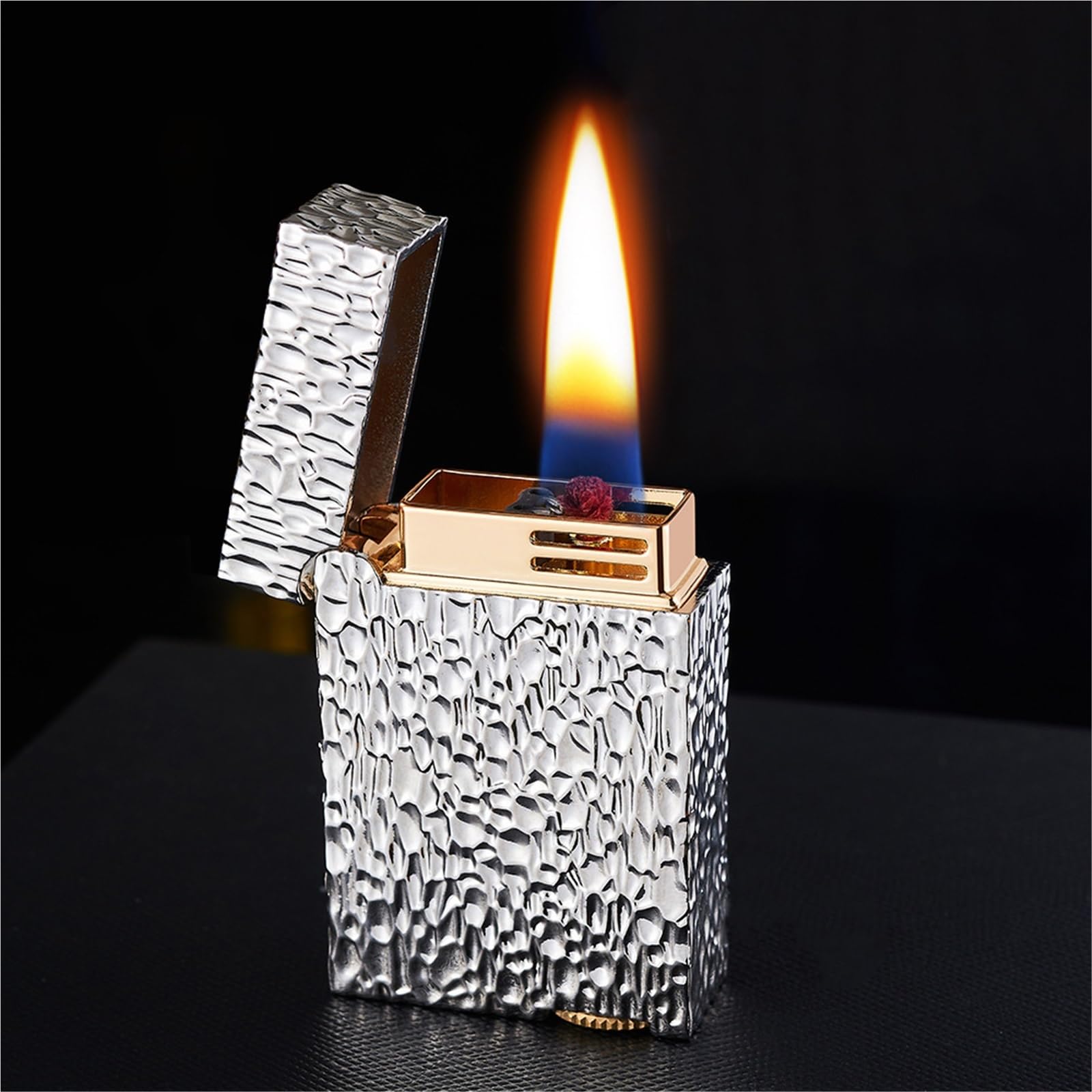 Briquet à kérosène en métal gaufré de collection chic