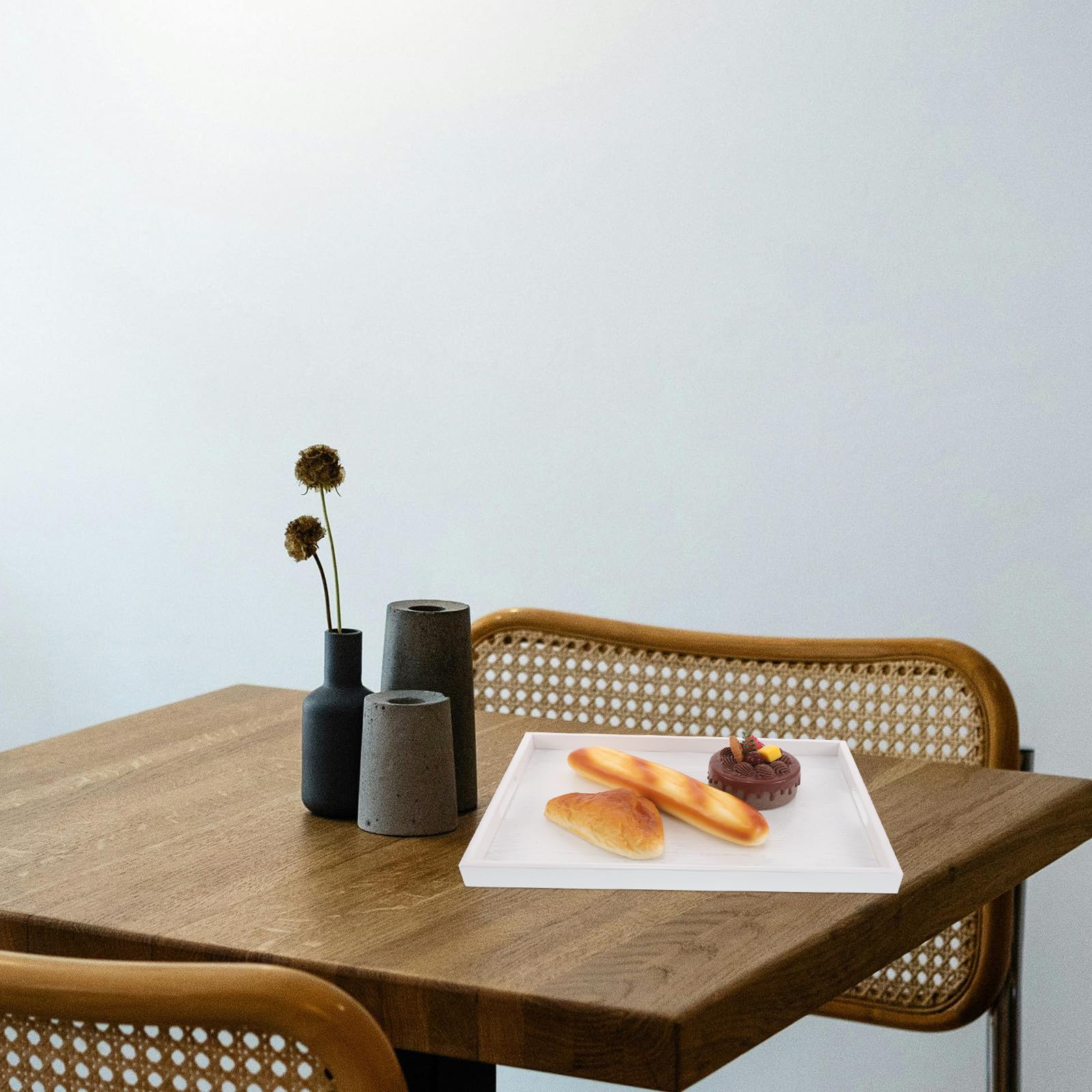 Bandeja Rectangular de Madera de Color Claro con Asas, Diseño Elegante y Simple, Bandeja para Mesa de Café en Sala de Estar, Artesanía Fina y Funcionalidad Decorativa