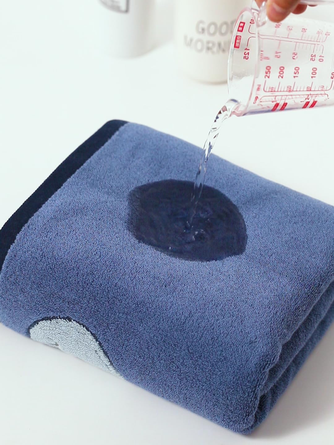 Oversized Cat Pattern Bath Towel, Ultra Soft Ring Bar 100% Cotton, Quick Drying, Super Absorbent, 29.5 x 59.1 Inches, Pink & Blue.