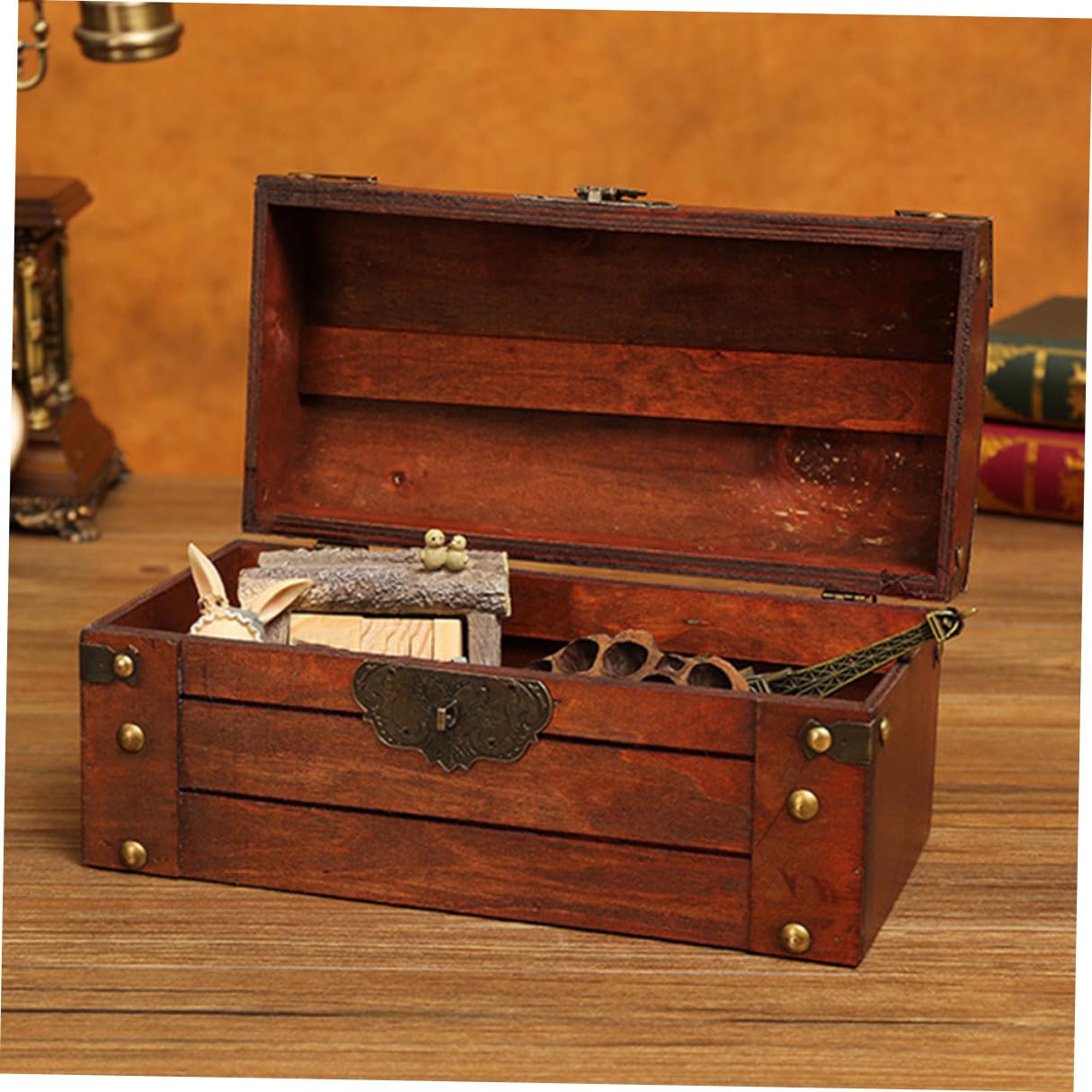 TOYANDONA Vintage Holzkiste mit Schloss als Dekorative Schmuckaufbewahrung und Fotorequisite für Elegante Aufbewahrung in Braun