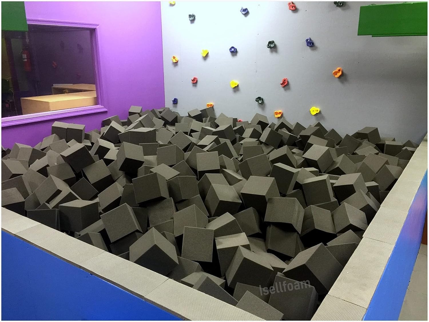 RaceCityFoam Foam Pit Cubes/Blocks 500 pcs (White) 4" x4" x4" Foam Blocks for Gymnastics Pits, Ninja Gyms, Freerunning and Parkour Courses, BMX, Trampoline & Skatepark Pits