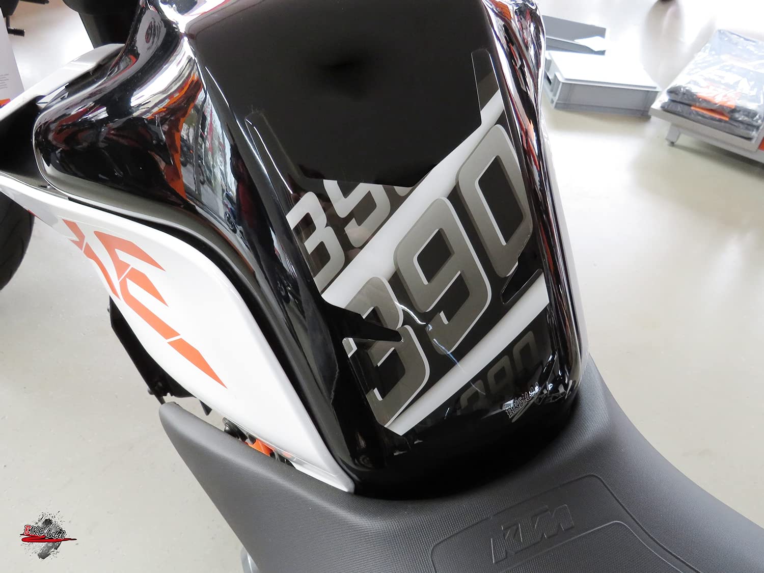 Paraserbatoio Adesivo 3D Per Moto KTM Duke | Tankpad Protettivo Antigraffio - Made In Italy - Foto 6