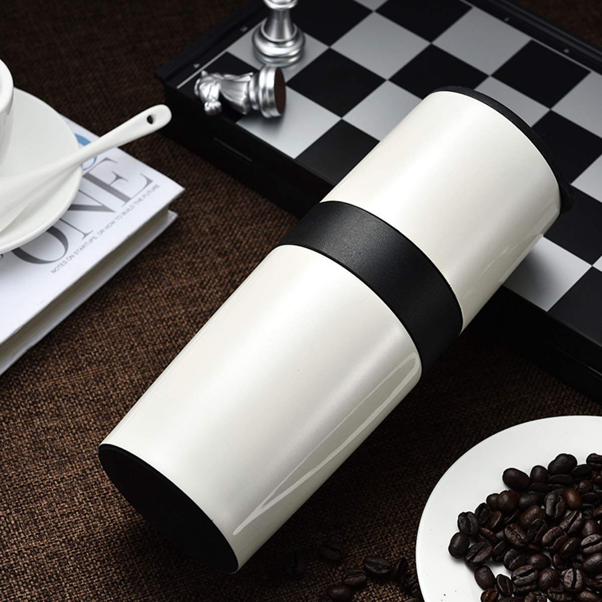 Przenośny ręczny młynek do kawy, 400 ml pojedynczy kubek ekspres do kawy ceramiczny młynek do kawy kubek regulowany z wbudowanym systemem mielenia i parzenia do podróży na kemping do biura, biały