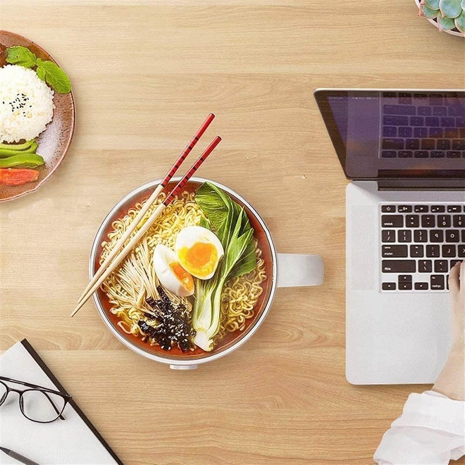 Electric Noodle Pot,Electric Hot Pot,Rapid Noodles Cooker, 1.2L Electric Cooker,Mini Steamer,Non-Stick Casserole, Suitable for Noodles,Eggs, Dumplings, Soup, Porridge