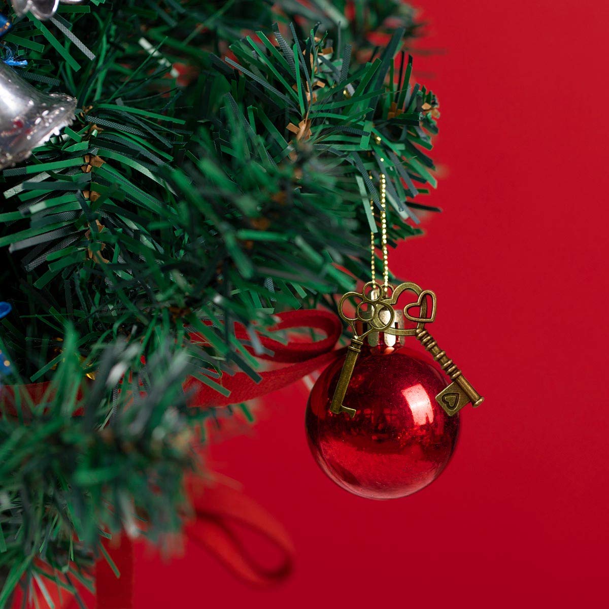 40 Pcs Mixed Skeleton Keys in Antique Style Bronze Vintage Key Charms Small Skeleton Keys Charm for Birthday Party Wedding Favors Key Charms Set for Pendant Necklace DIY Jewelry Making Christmas Gift - Image 3