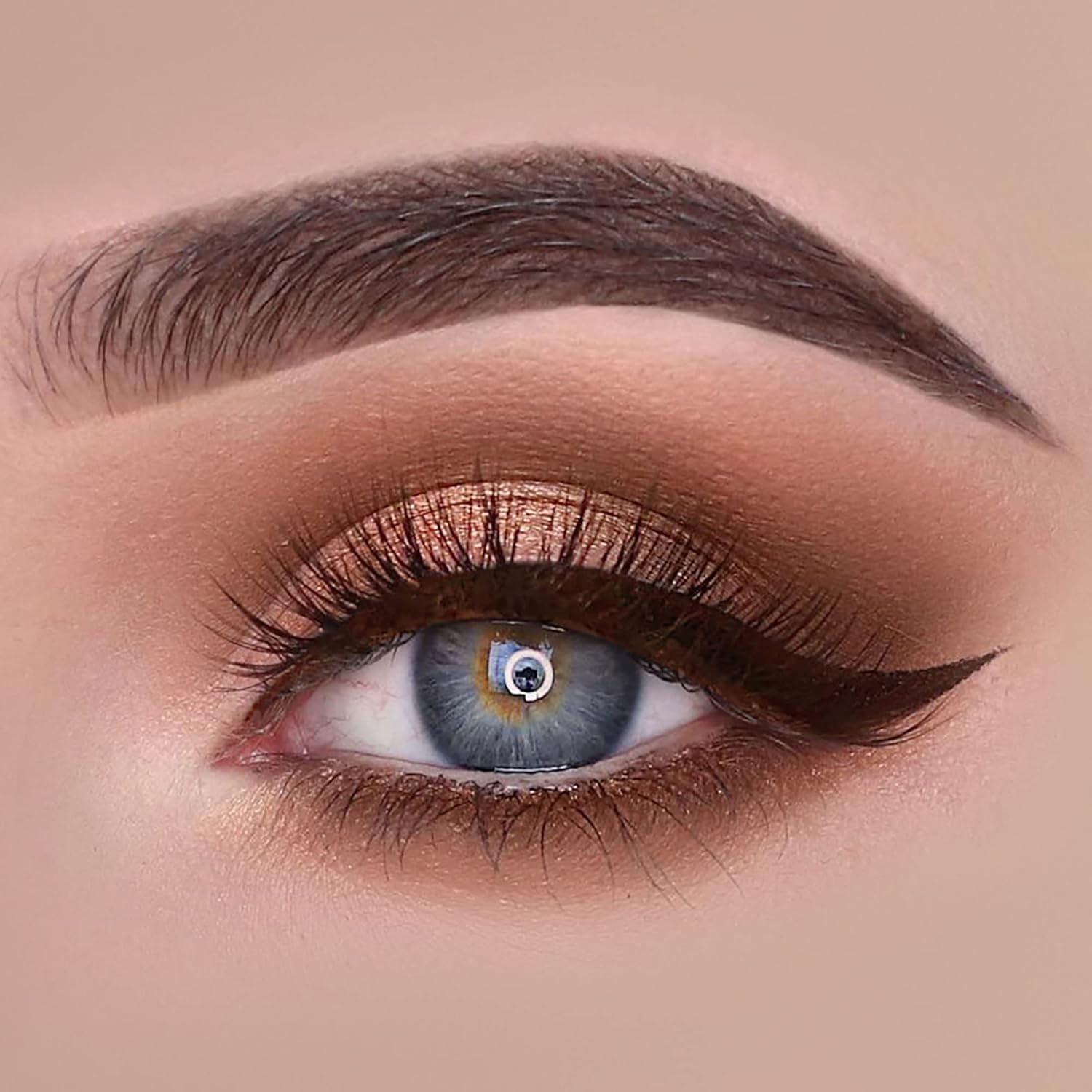 Make-Up Studio Amsterdam Eyeliner Brush Nylon No. 27 - Used To Achieve A Cat Eye Liner Or Winged Eyeliner - Creates Smooth, Thin Lines - Distributes Eye Makeup Evenly For Precise Application - 1 Pc : Beauty & Personal Care