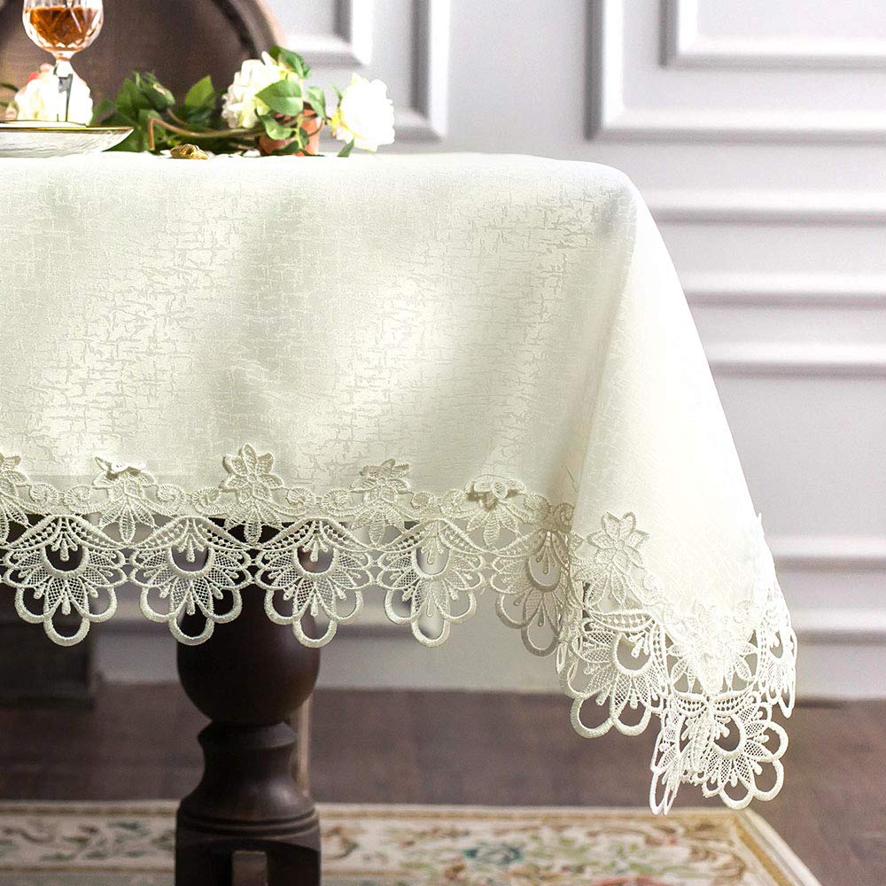 Très belle nappe brodée à la main avec de la dentelle au crochet à la main brodée en Suède - France