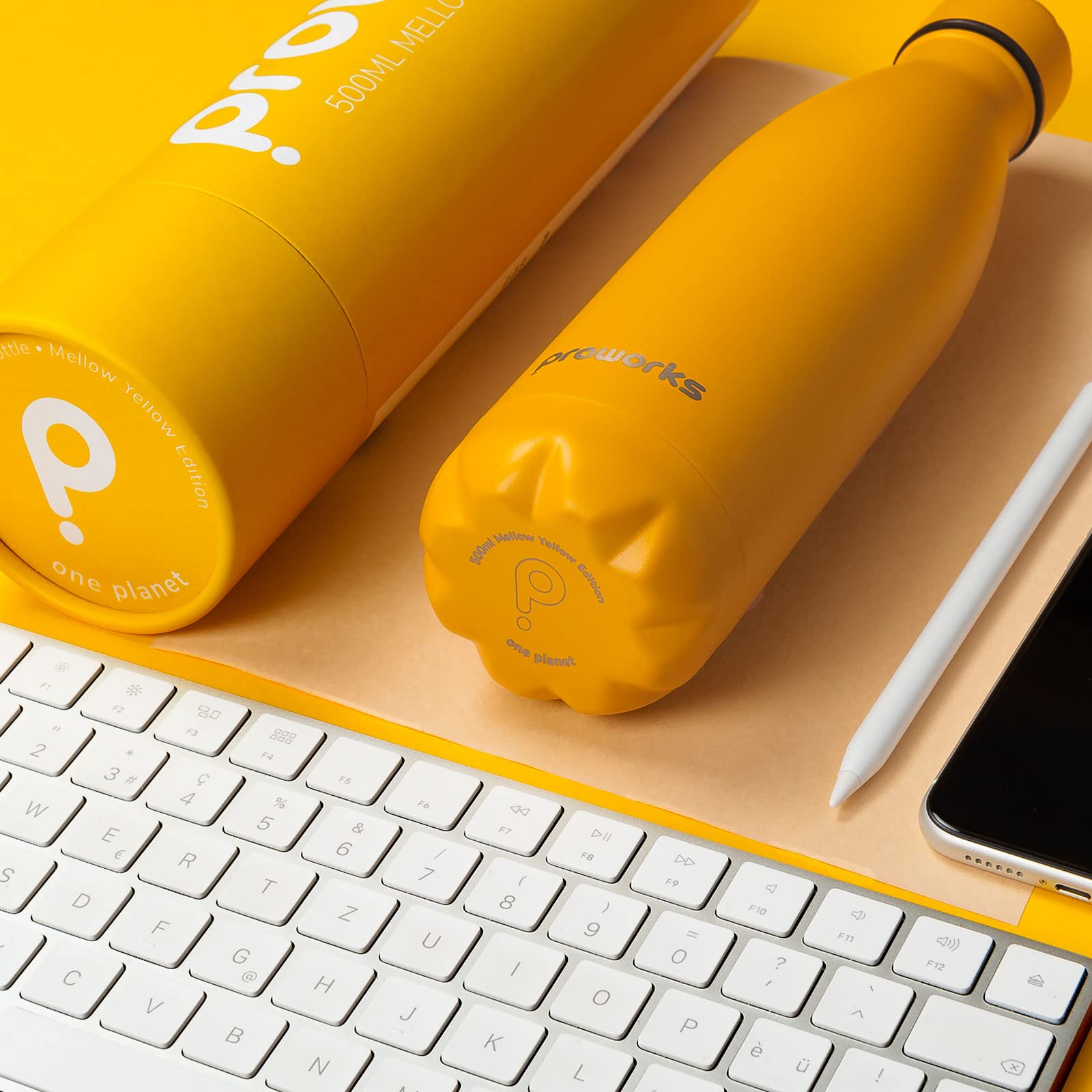 Proworks Performance Stainless Steel Sports Water Bottle, Mellow Yellow, 1000 ml - Image 2